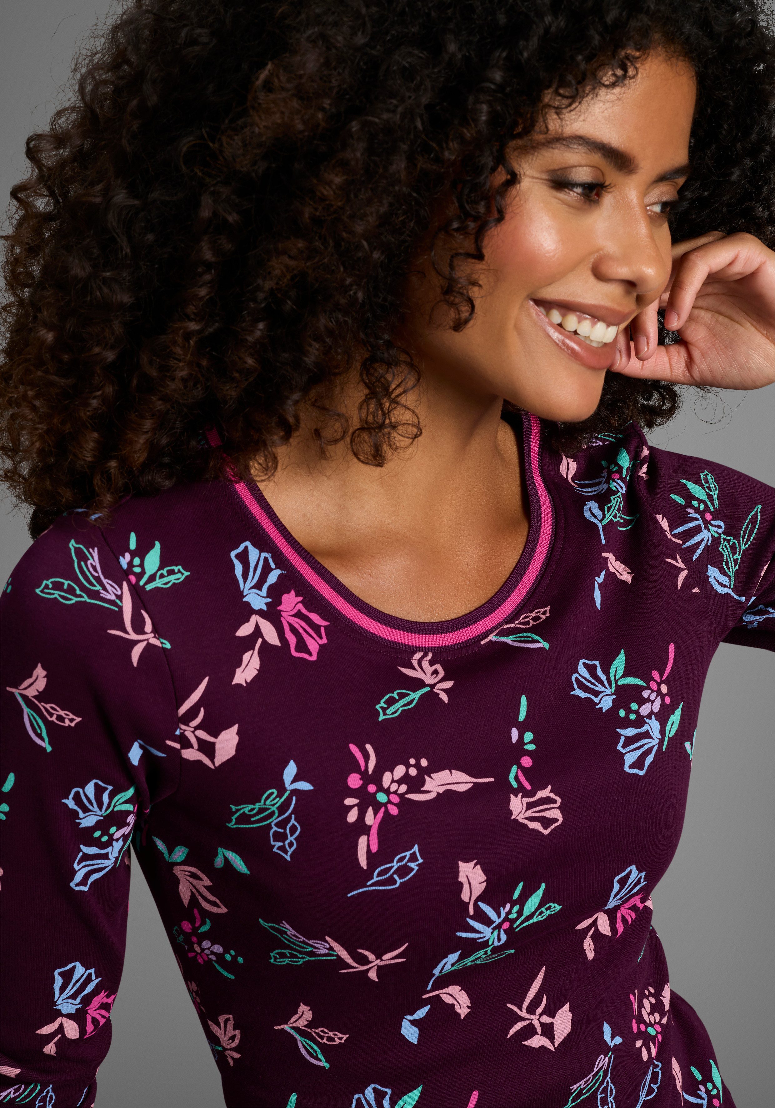 KangaROOS Langarmshirt mit Allover-Print und Kontrastdetails