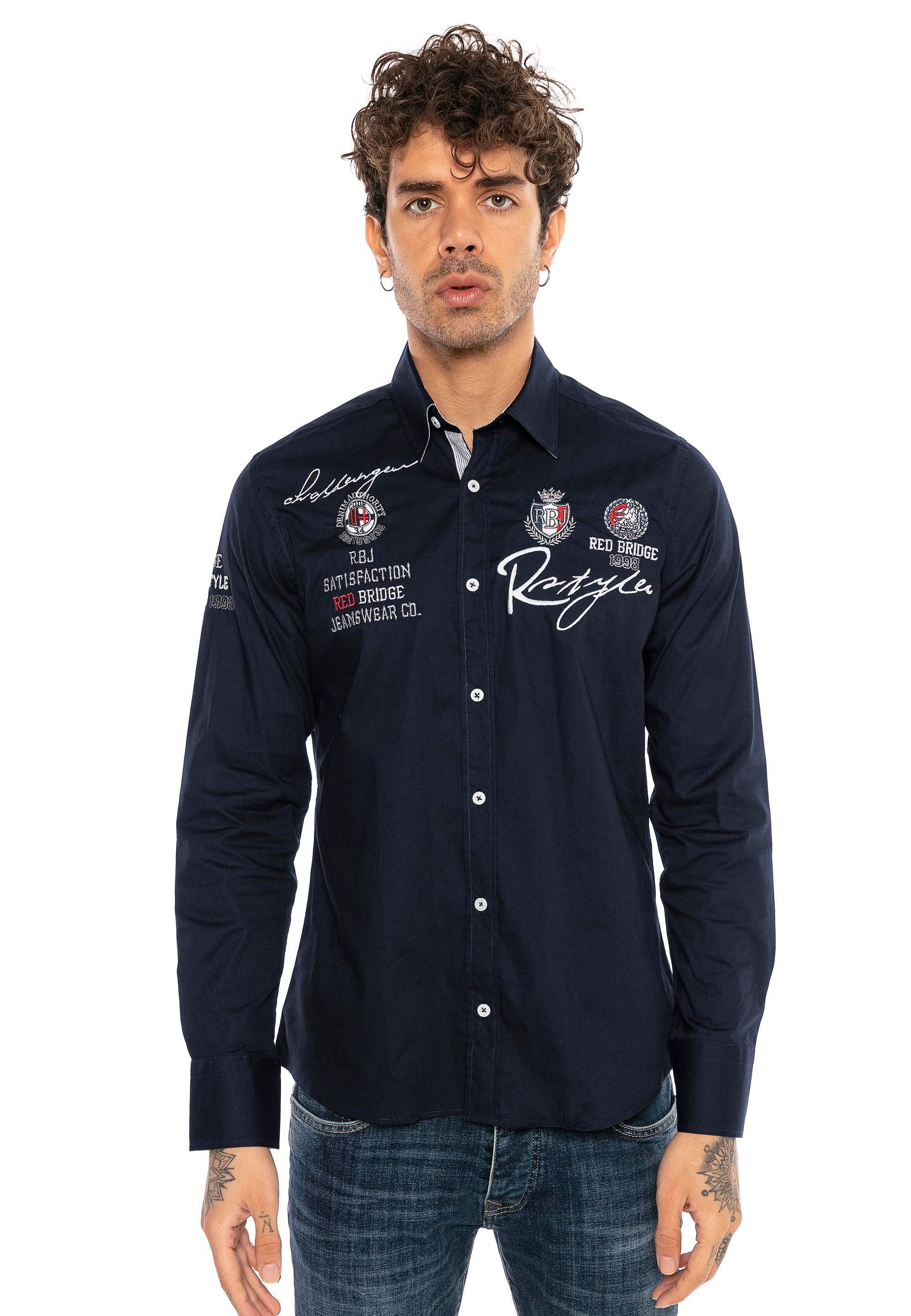 im Langarmhemd Jersey Stickerei Fit-Schnitt dunkelblau mit RedBridge Slim City