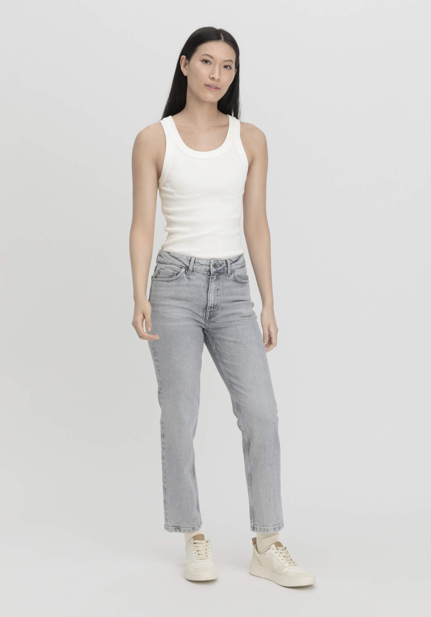 Hessnatur Bequeme Jeans BEA High Rise Straight aus Bio-Denim (1-tlg) BEA Hi günstig online kaufen
