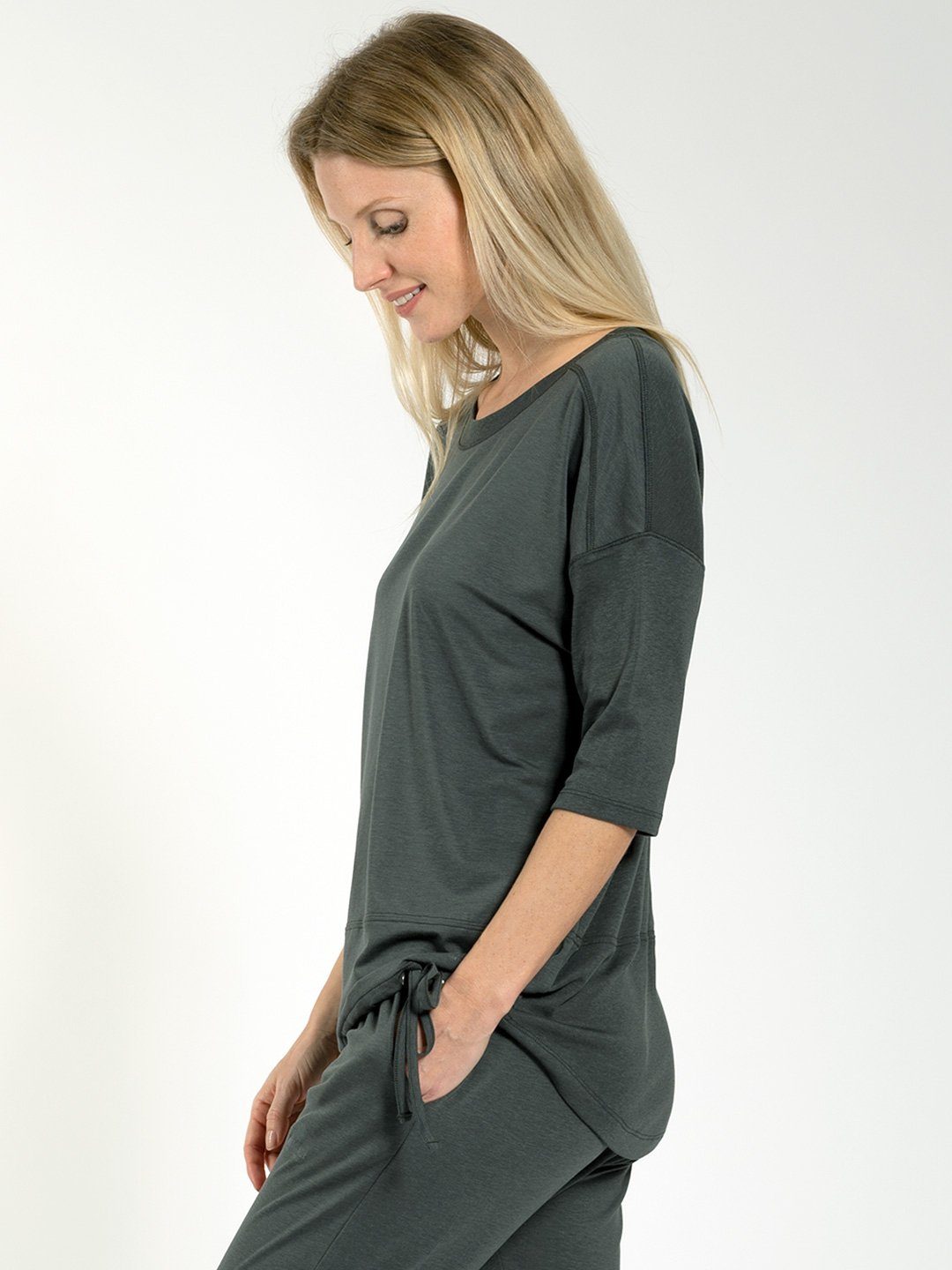 Magadi Yogashirt Sara aus weichem Naturmaterial