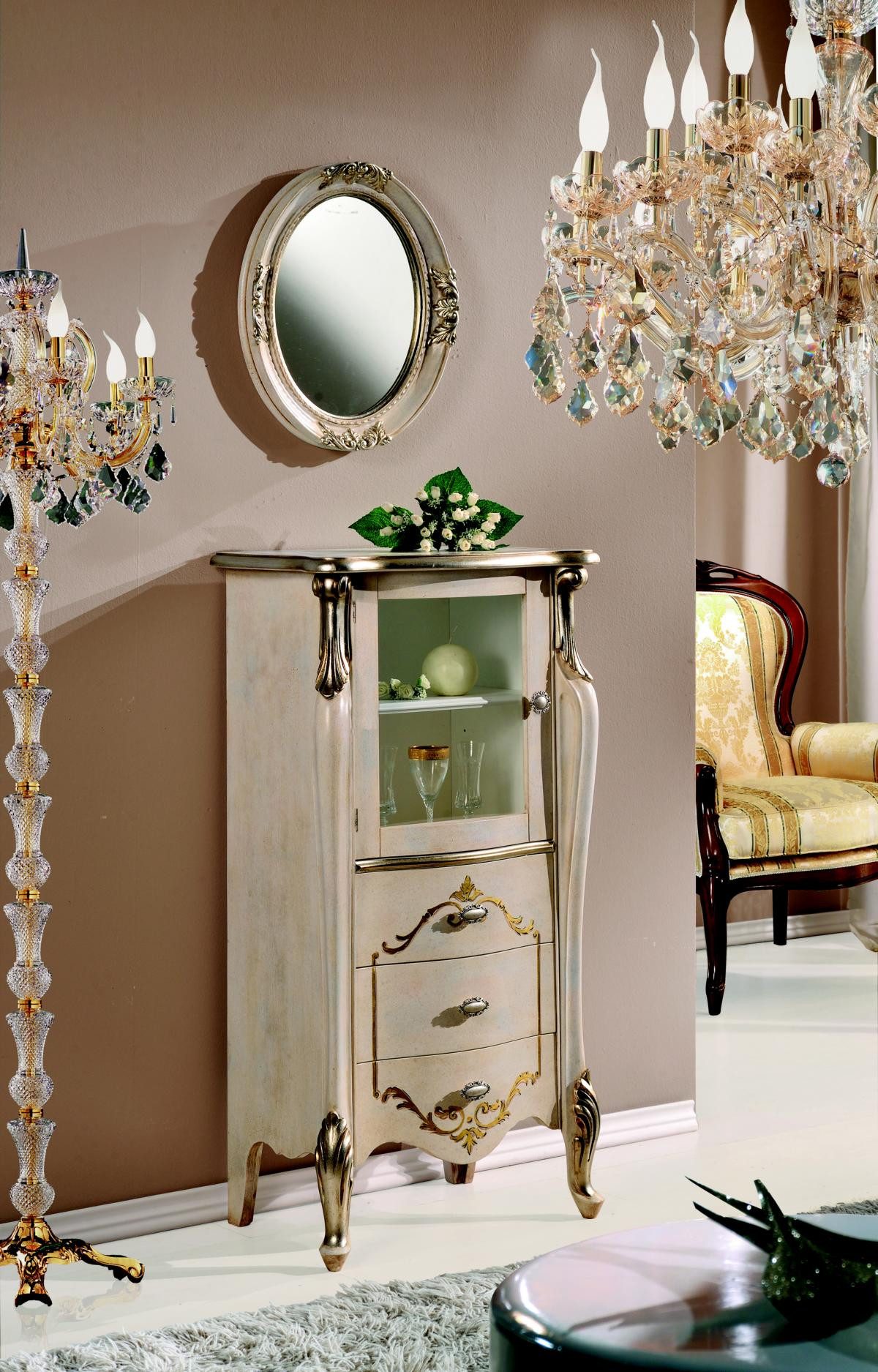 Vitrine Elegante Holz-Glas Kommode Vitrine im Designerstil