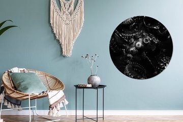 MuchoWow Gemälde Nahaufnahme Oktopus auf schwarzem Hintergrund in schwarz und weiß, (1 St), Rundes wandbild für Wohnzimmer, Wandkreis, Wandschmuck, 90x90 cm
