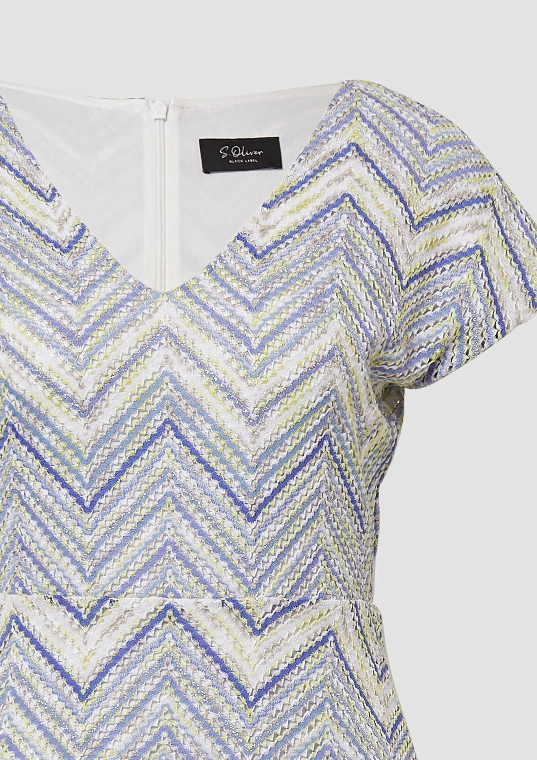 s.Oliver Midikleid Kleid Antailliertes Midikleid aus Strickjersey mit V-Ausschnitt