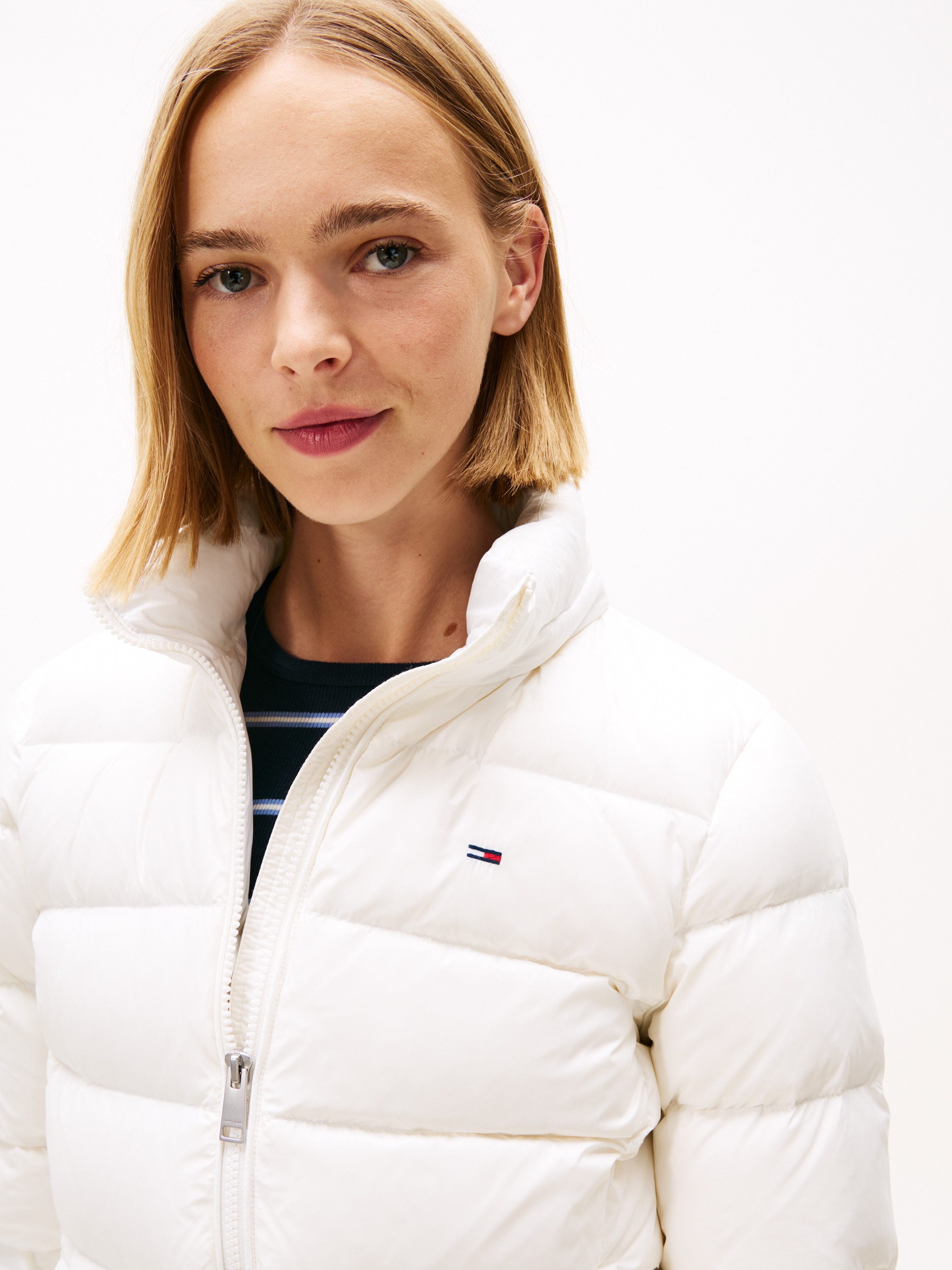 Tommy Jeans Steppjacke TJW BASIC HOODED DOWN JACKET EXT Kunstfaser