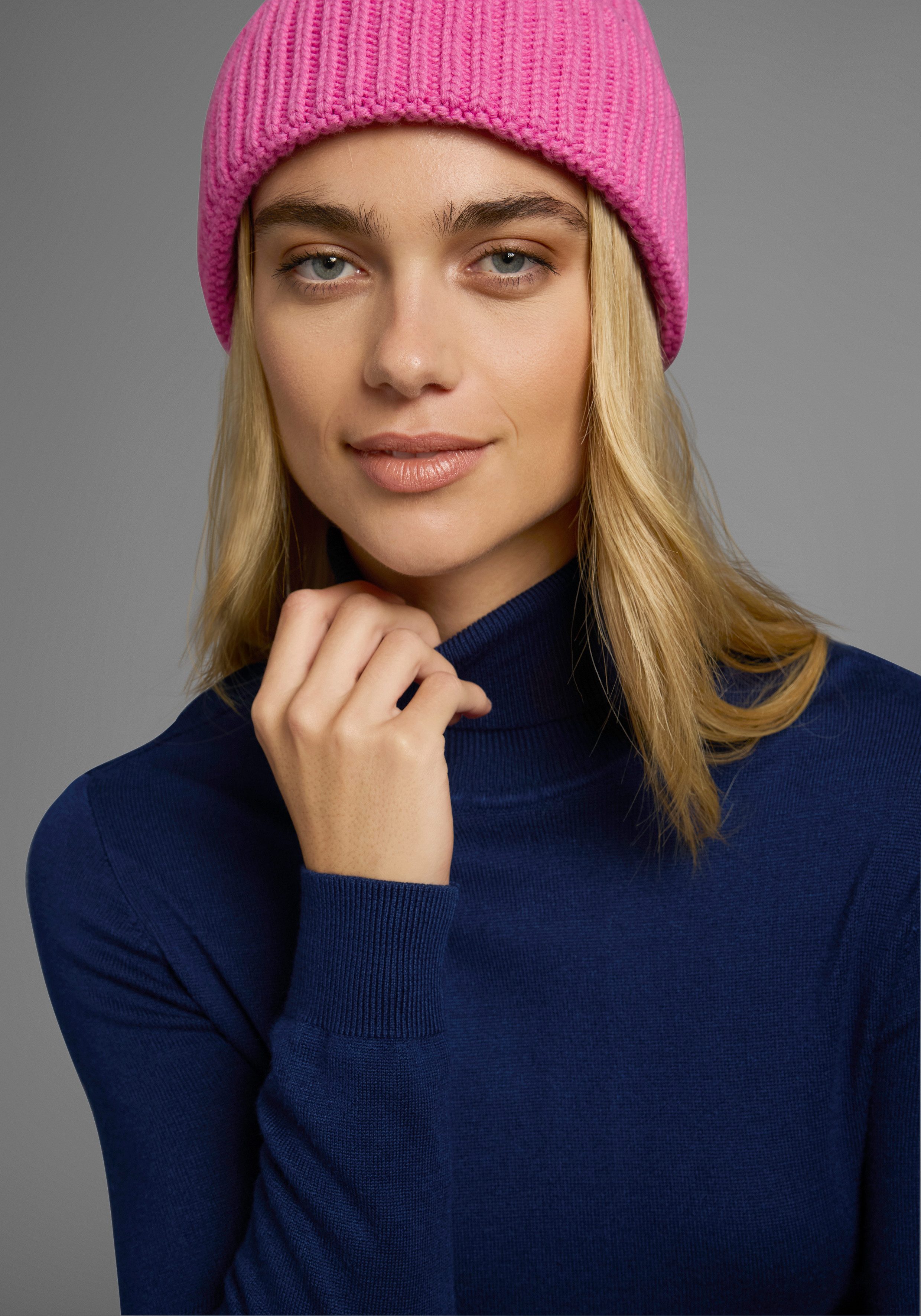 AJC Strickkleid mit Rollkragen aus Viskosemischung