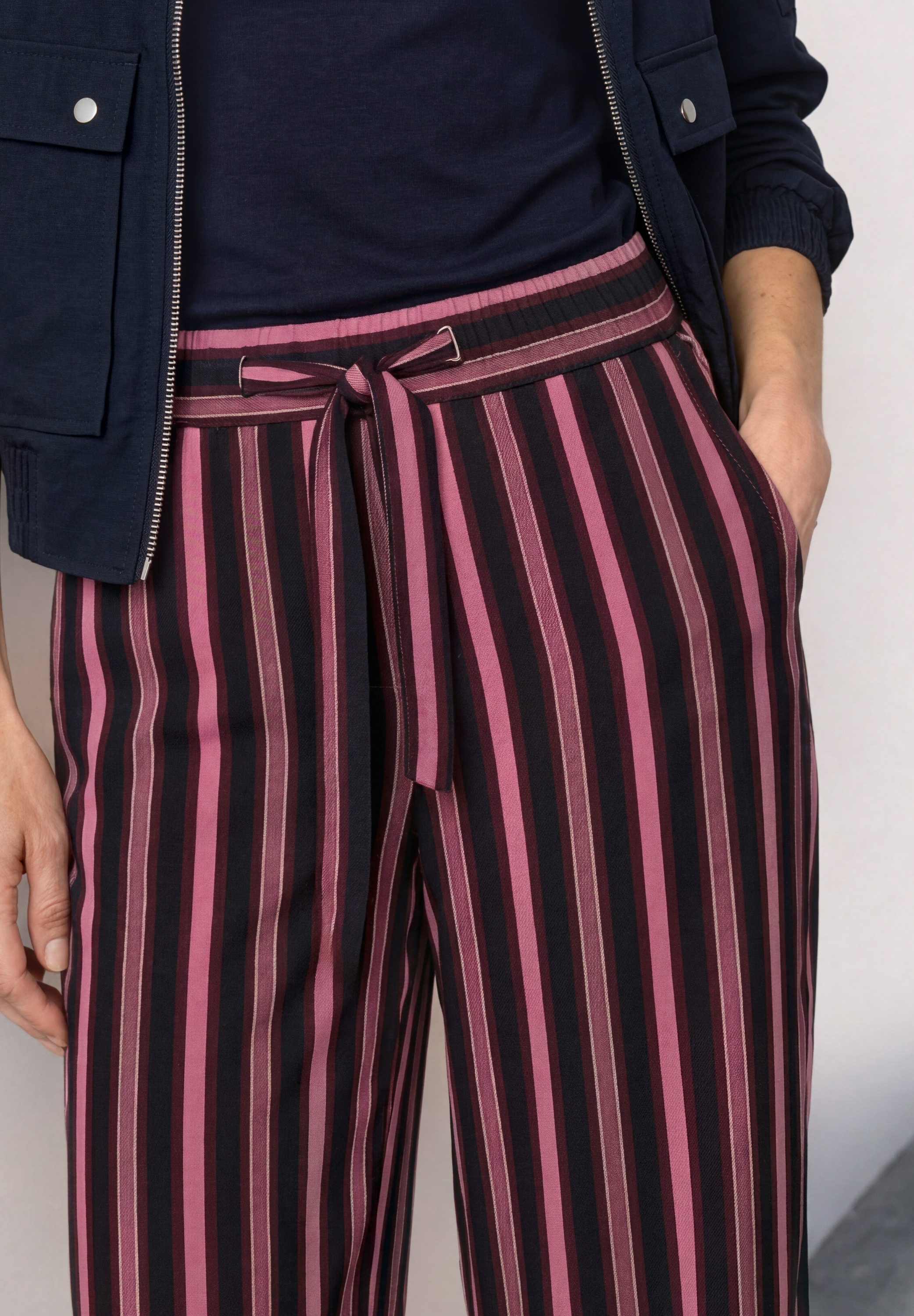 STREET ONE Stoffhose Style Emee Sommerhose im Loose Fit / mit Streifen