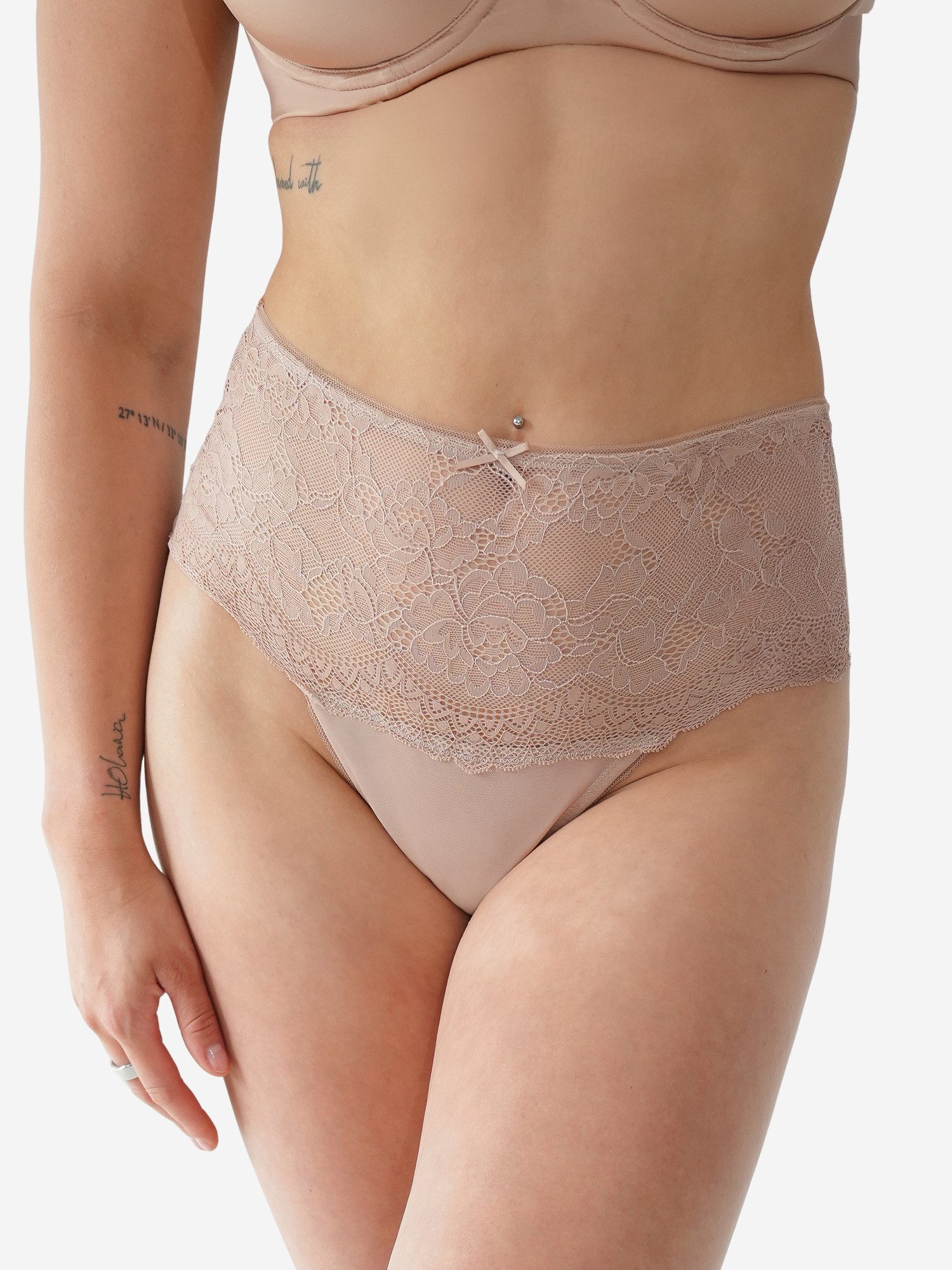 String LACE BASIC