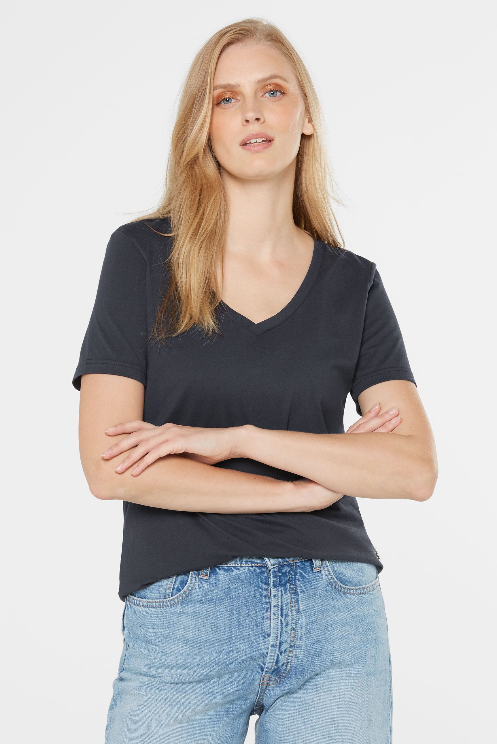 V-Shirt