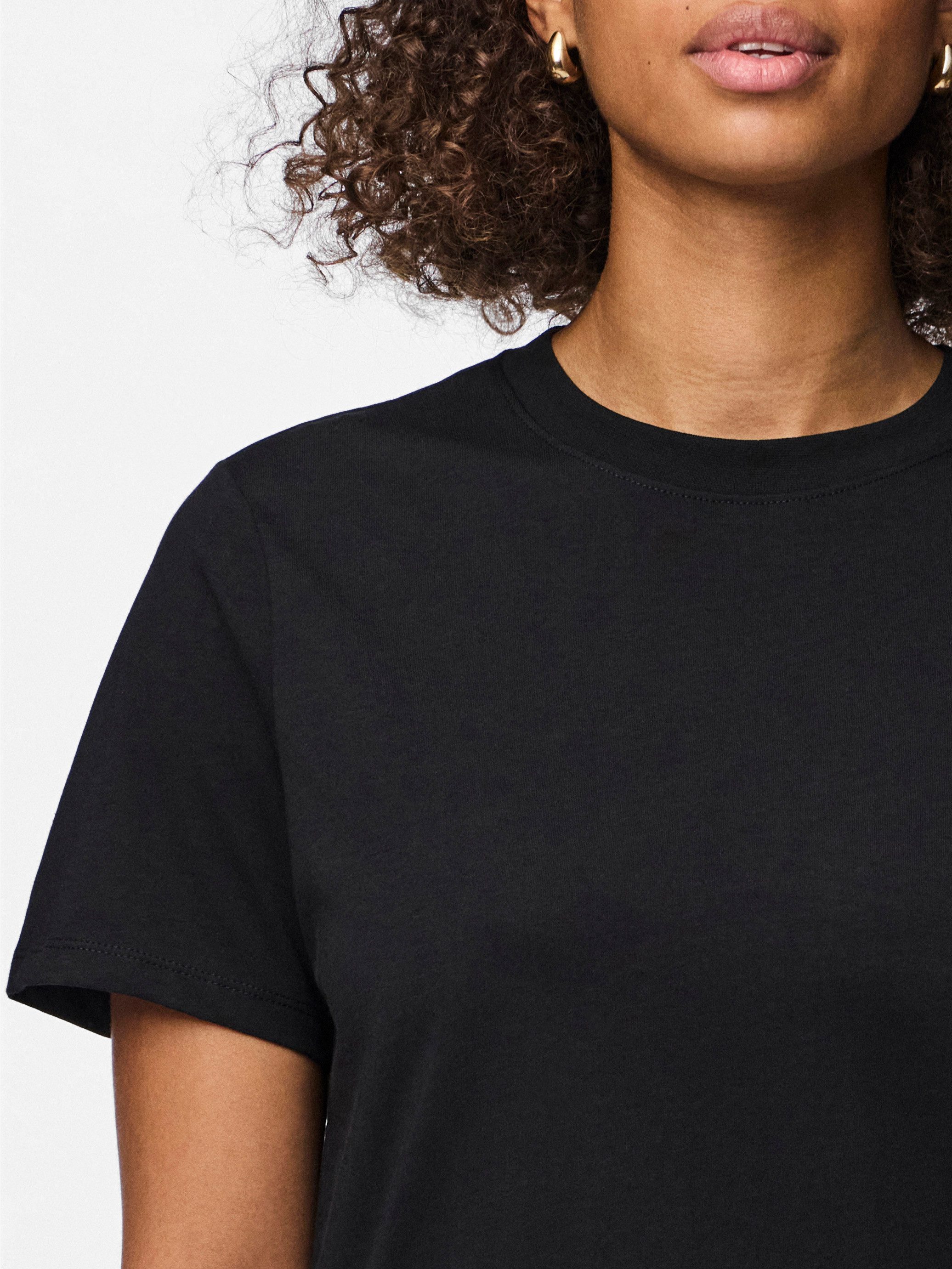 pieces Rundhalsshirt PCRIA SS SOLID TEE NOOS BC Baumwolle, regular fit
