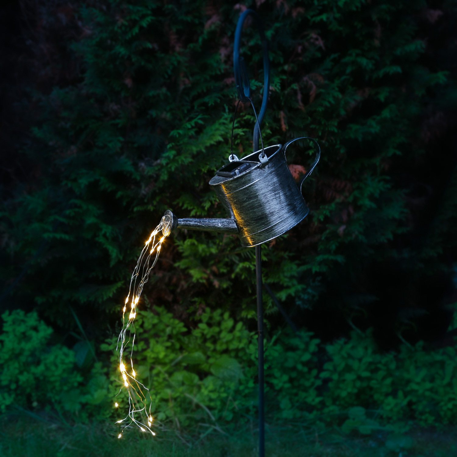 MARELIDA LED Solarleuchte LED Solar Gießkanne mit Wasserfalleffekt H: 90cm Deko-Kanne für Garten, LED Classic, warmweiß (2100K bis 3000K)