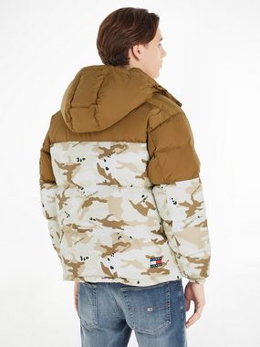 Tommy Jeans Steppjacke TJM CLBK AOP ALASKA PUFFER