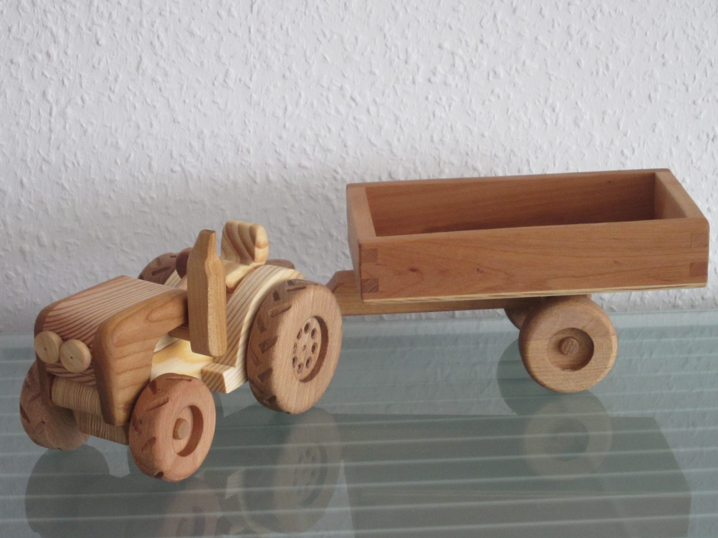 Holzprodukte Spielzeug-Auto Traktor mit Hänger Anhänger GROSS Trecker Schlepper Modell Holz