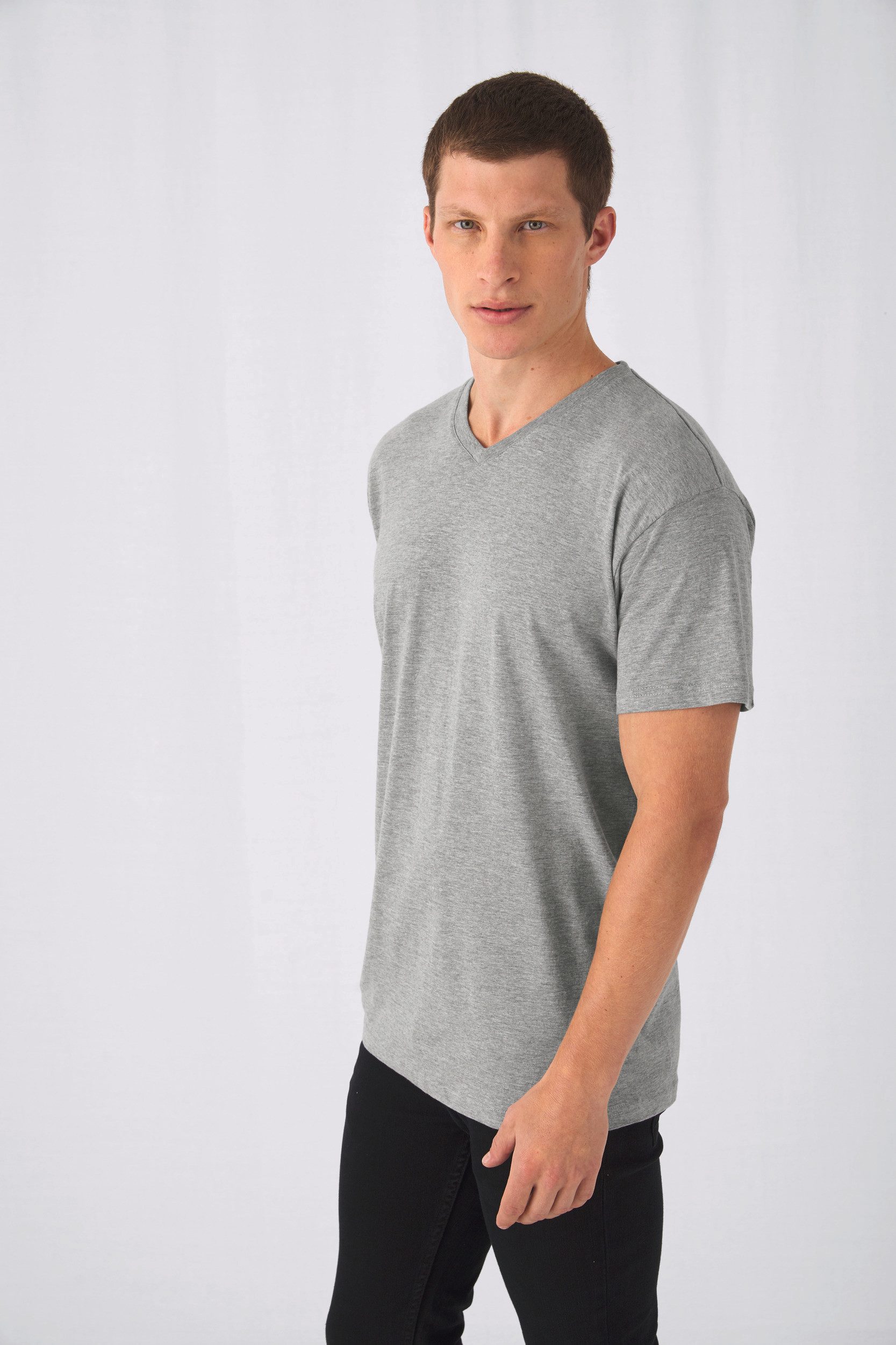 B&C T-Shirt Exact 150 V-Neck T-Shirt