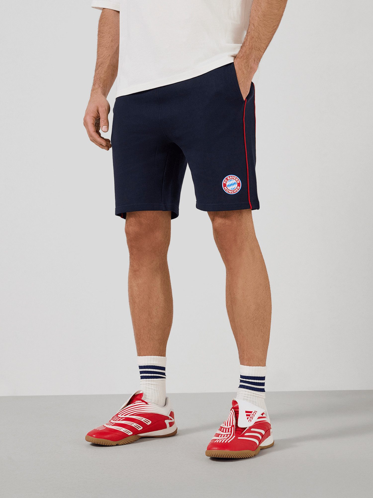 FC Bayern München Sweatshorts FC Bayern München, Sweatshort Essentials, Herren, Navy