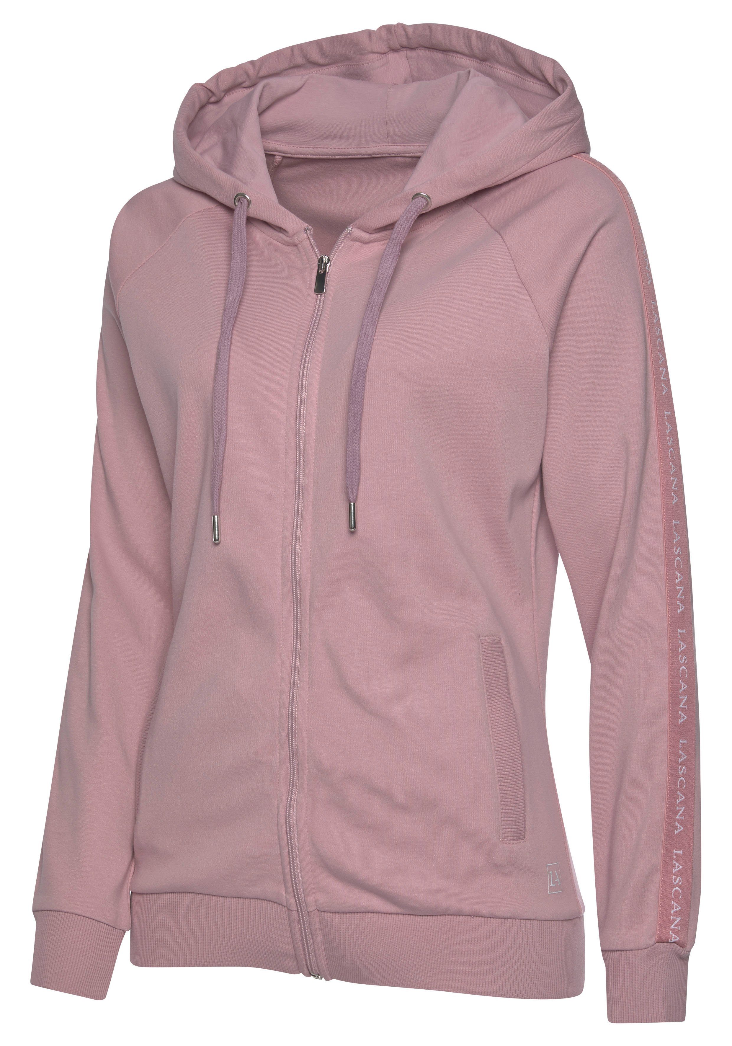 LASCANA ACTIVE Trainingsjacke mit Logo Tape an den Ärmeln. Reduzierter Preis € 39,99. Unverbindliche Preisempfehlung € 49,99