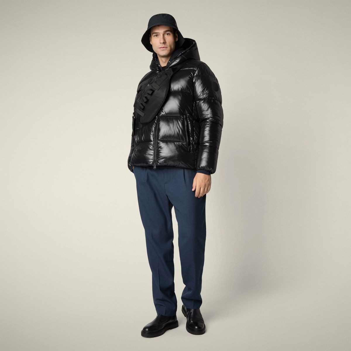 SAVE THE DUCK Steppjacke Edgard Nachhaltige Herrenjacke mit glänzendem Finish und winddichter