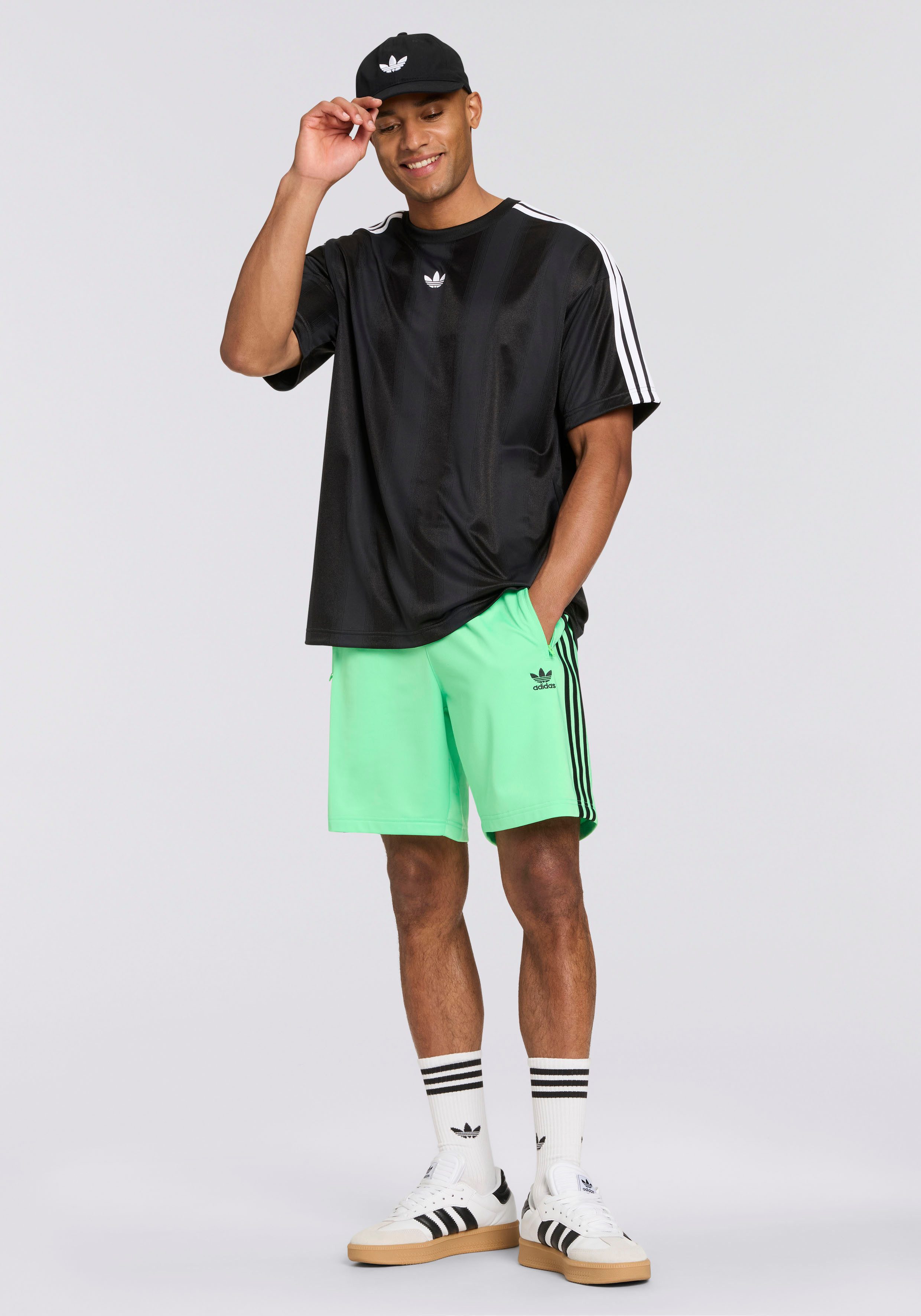 adidas Originals Shorts FIREBIRD SHORT (1-tlg) Trainingsshorts günstig online kaufen