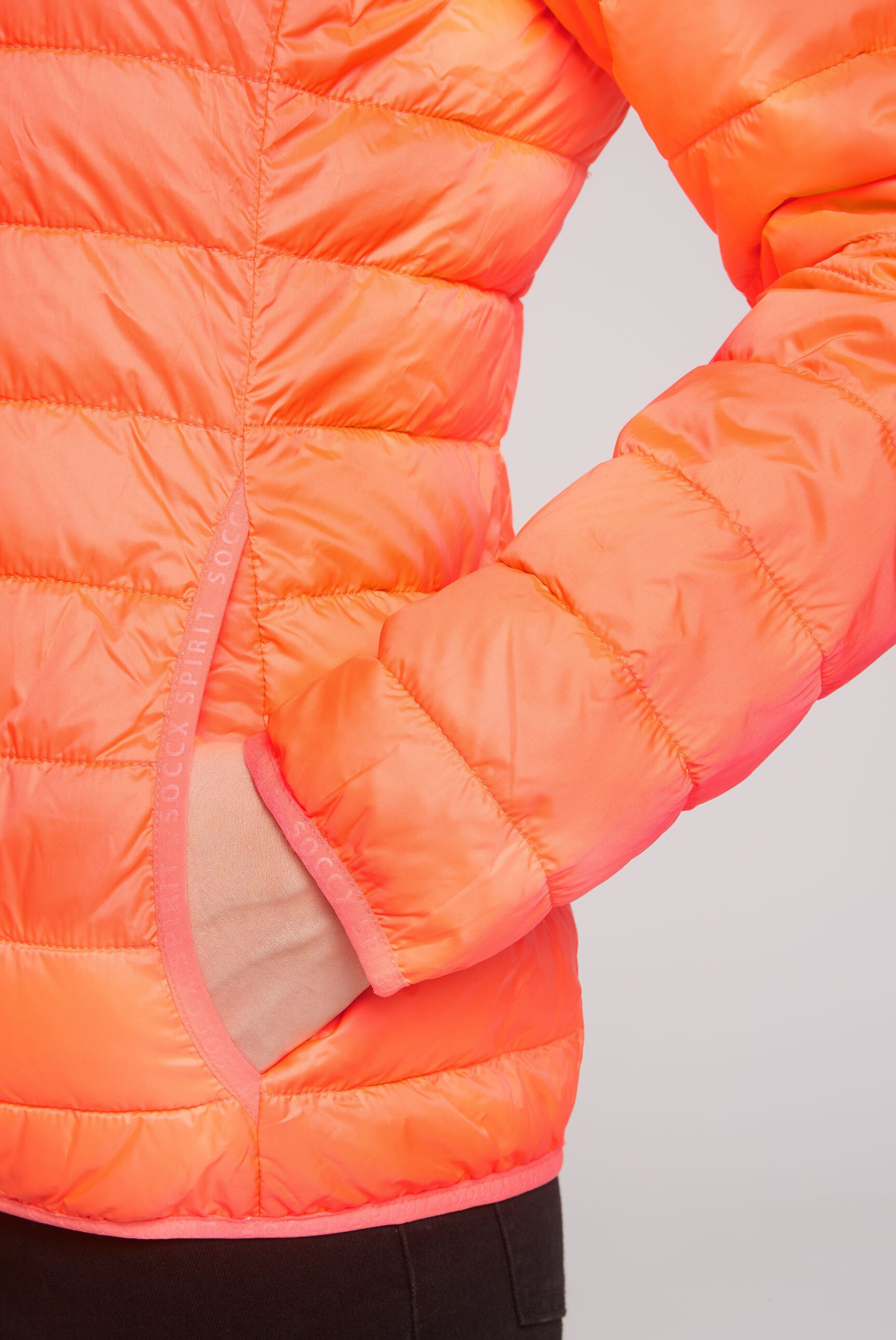 SOCCX Outdoorjacke mit elastischem Saumabschluss