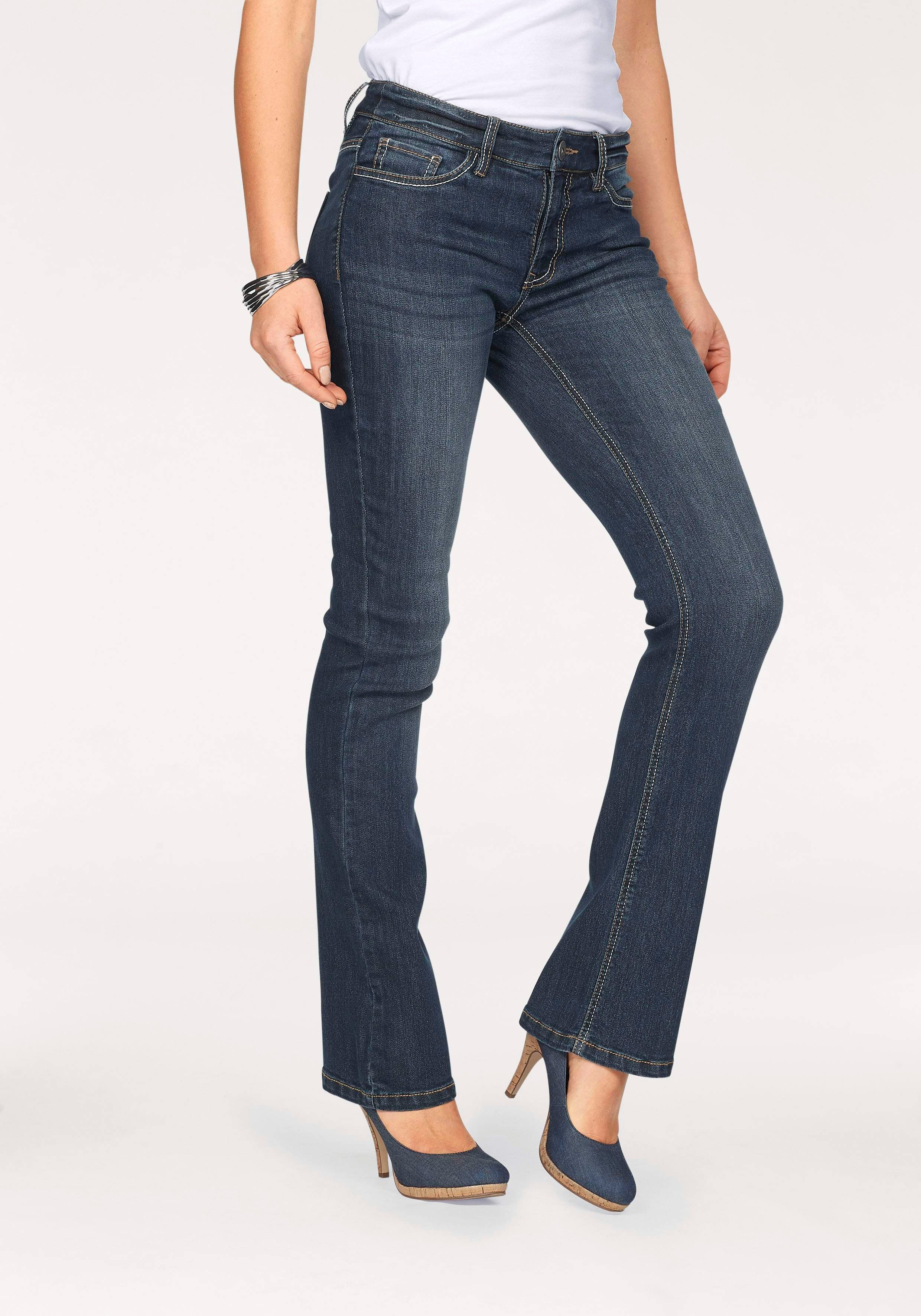 Arizona Bootcut-Jeans mit Kontrastnähten normale Leibhöhe, Bootcut, 5-Pocket-Style, dunkle Waschung