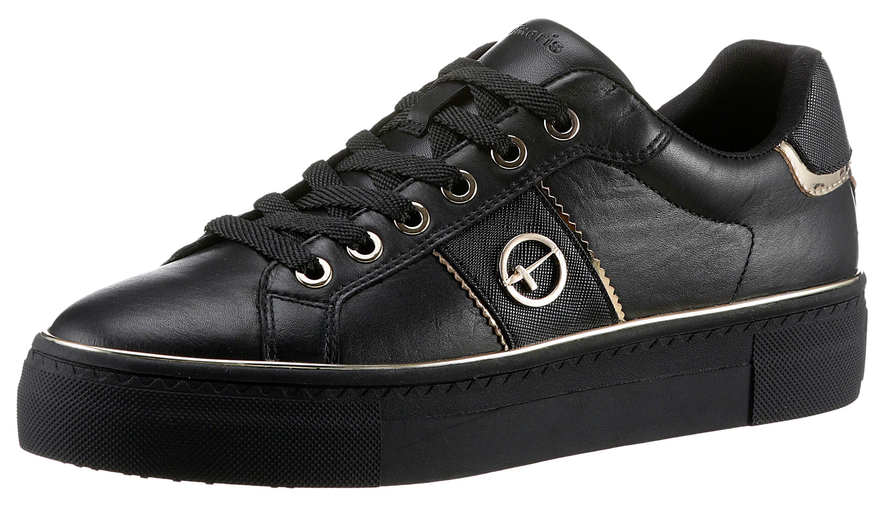 Plateausneaker