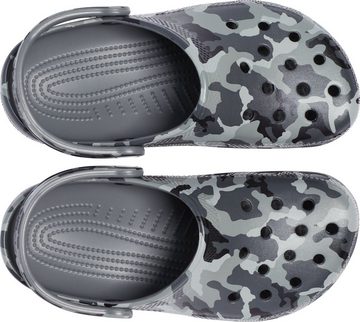 Crocs Classic Printed Camo Clog Clog, Sommerschuh, Gartenschuh, Poolslides, mit allover Muster