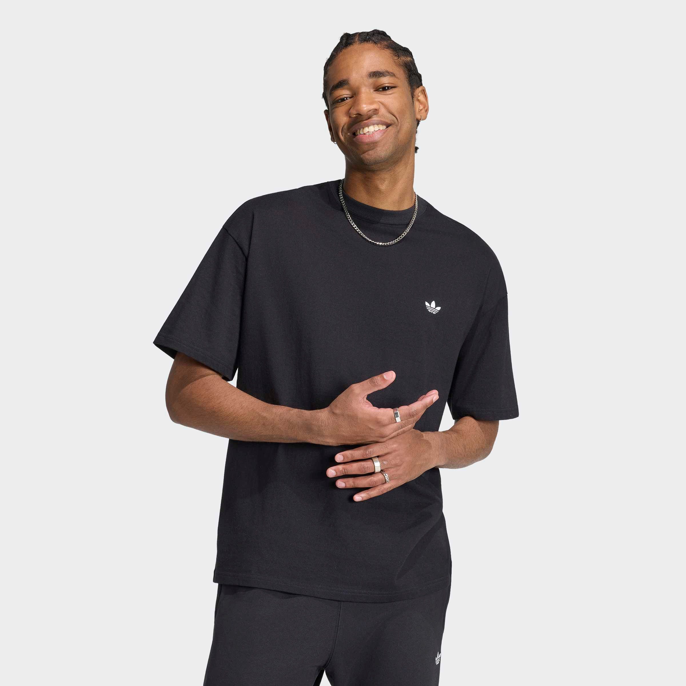 adidas Originals T-Shirt TREFOIL ESSENTIALS, LOCKER GESCHNITTEN für Erwachsene, mit Rundhalsausschnitt, ohne Verschluss, aus Baumwolle