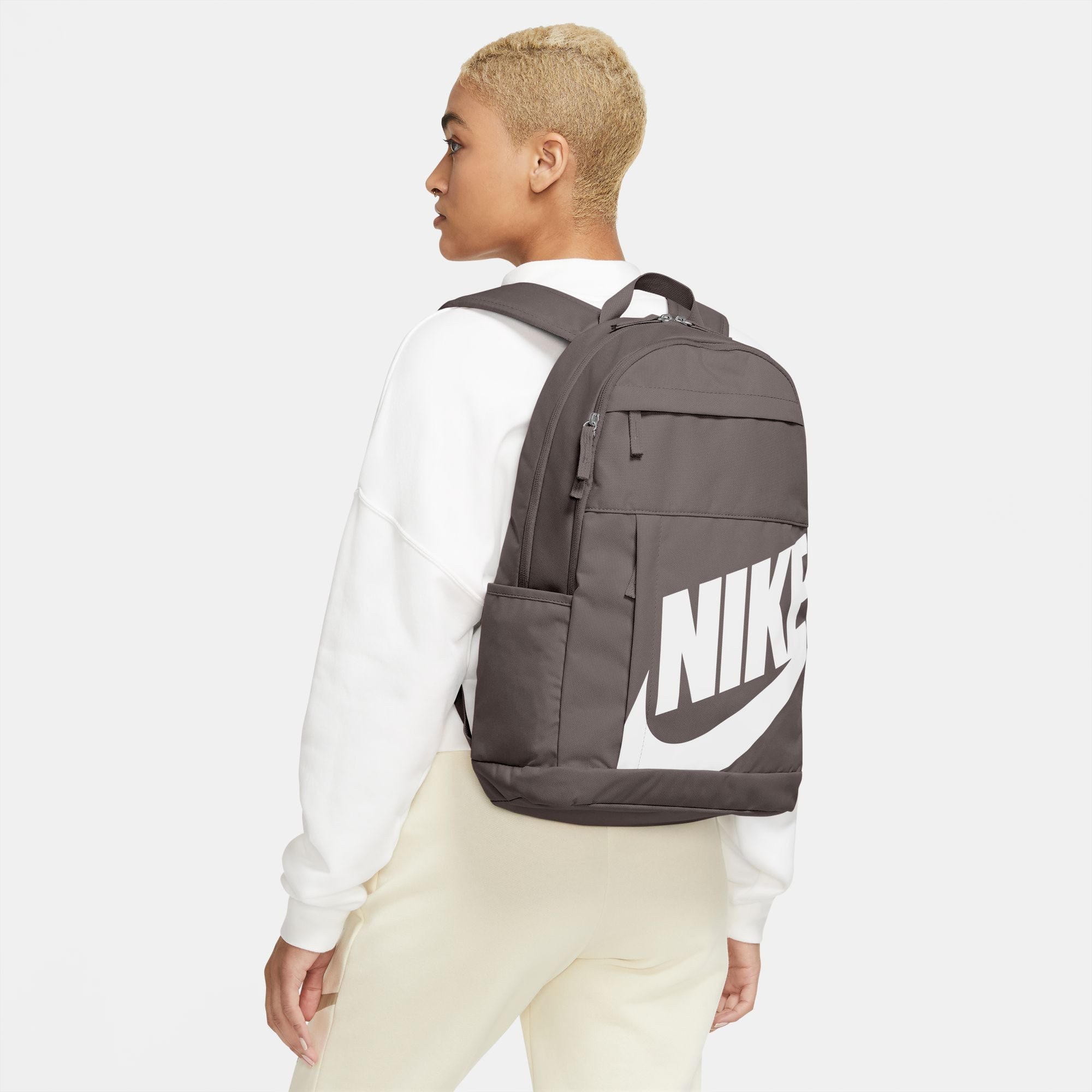 Nike Sportswear Rucksack Nike Elemental Backpack (21L), mit großem Reißverschlussfach, 1 Hauptfach, aus Polyester in Webart