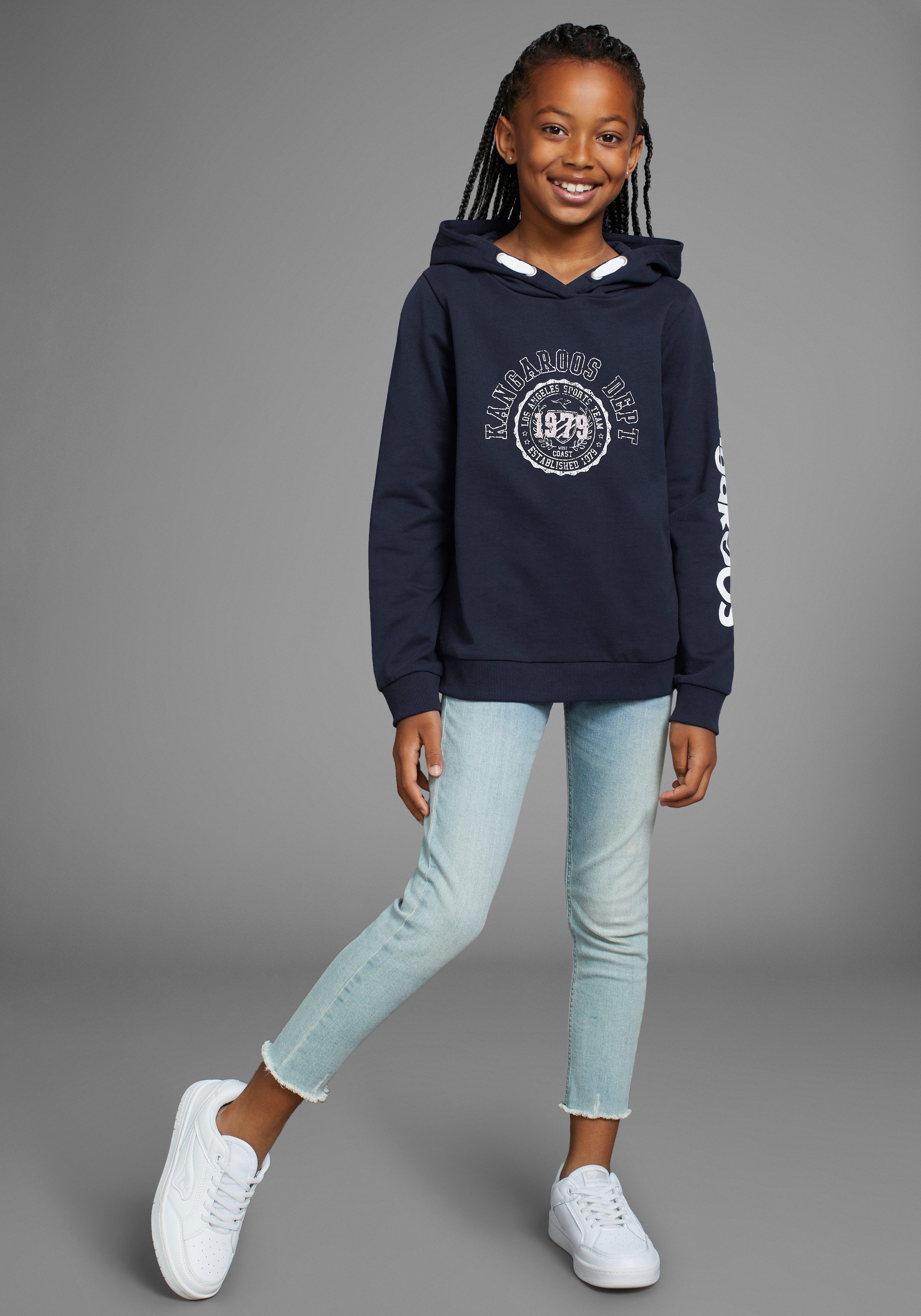 KangaROOS Kapuzensweatshirt Logo-Print, in weicher Qualität für Mädchen – Bild 4 von 5