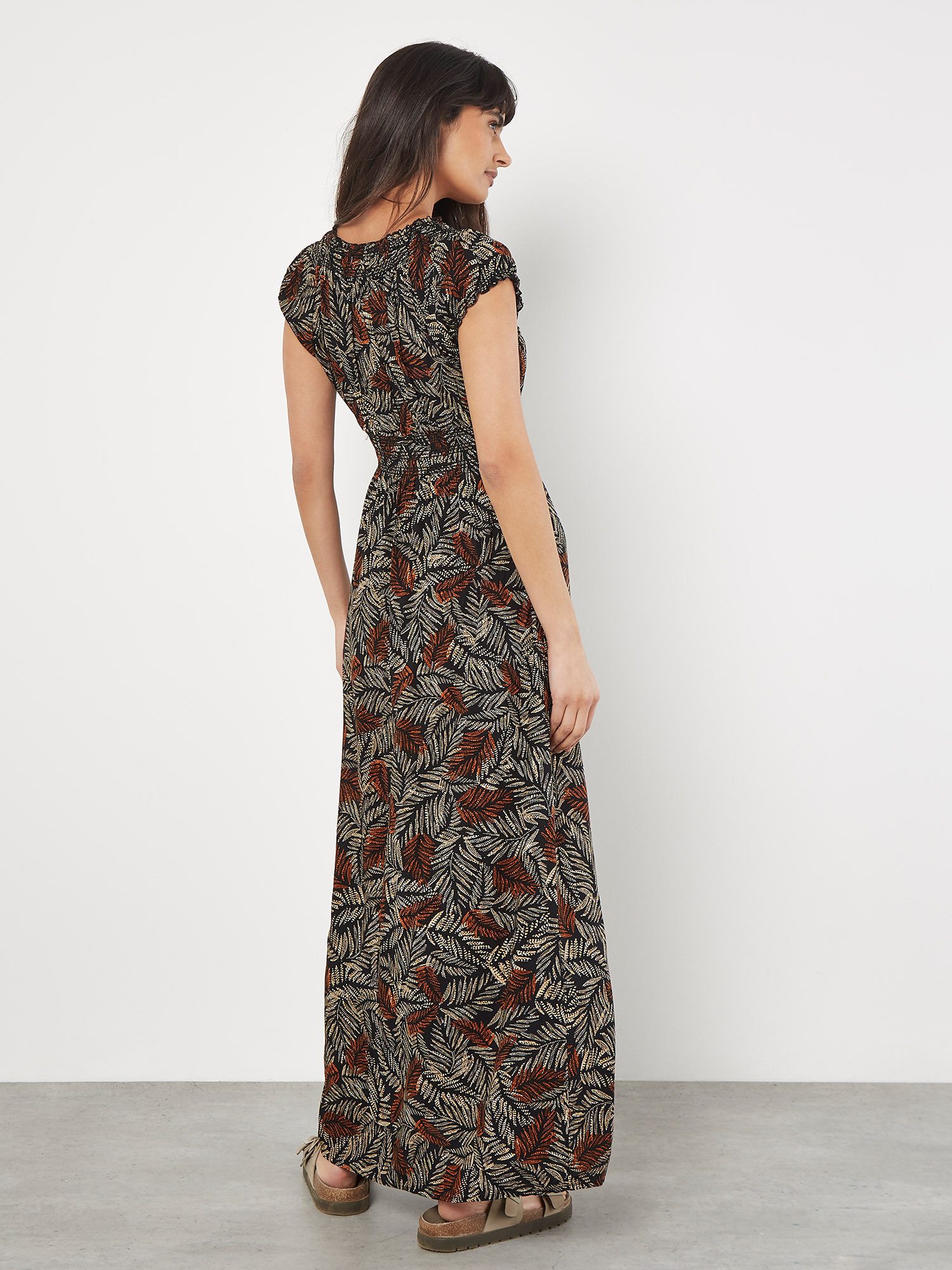 Apricot Maxikleid Maxikleid mit Smokdetails