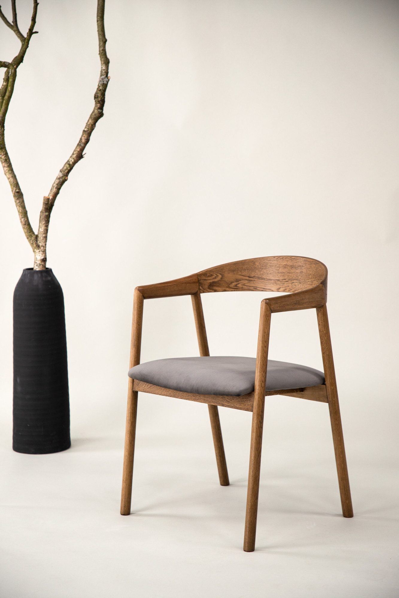 Venture Home Esszimmerstuhl Långön, 2er-Set Esszimmerstühle aus Massivholz mit Armlehnen, 150 kg, Holzstuhl, Eschenholz, gepolsterter Sitz, robust, skandinavisch