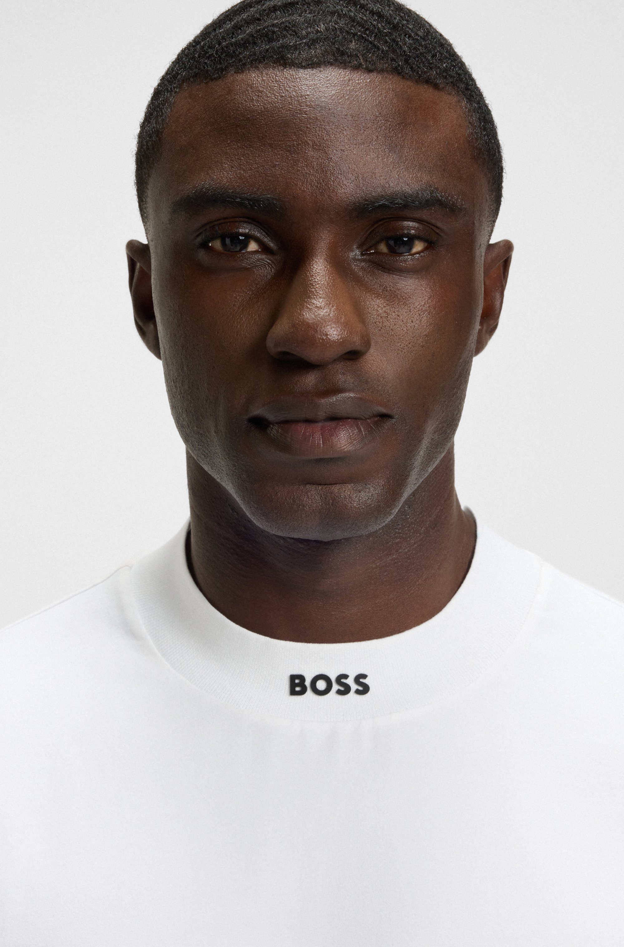 BOSS GREEN T-Shirt Tee Collar Zone mit Logo am Ausschnitt günstig online kaufen