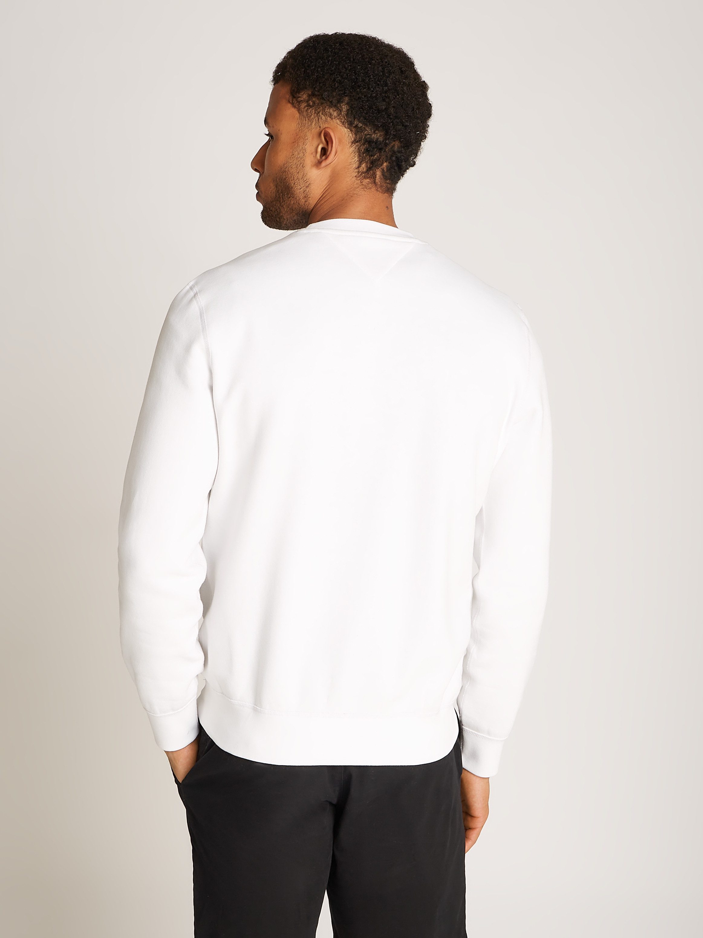 Tommy Hilfiger Sweatshirt ESSENTIAL FLEECE CREWNECK mit Tommy Hilfiger Logostickerei, Regular Fit
