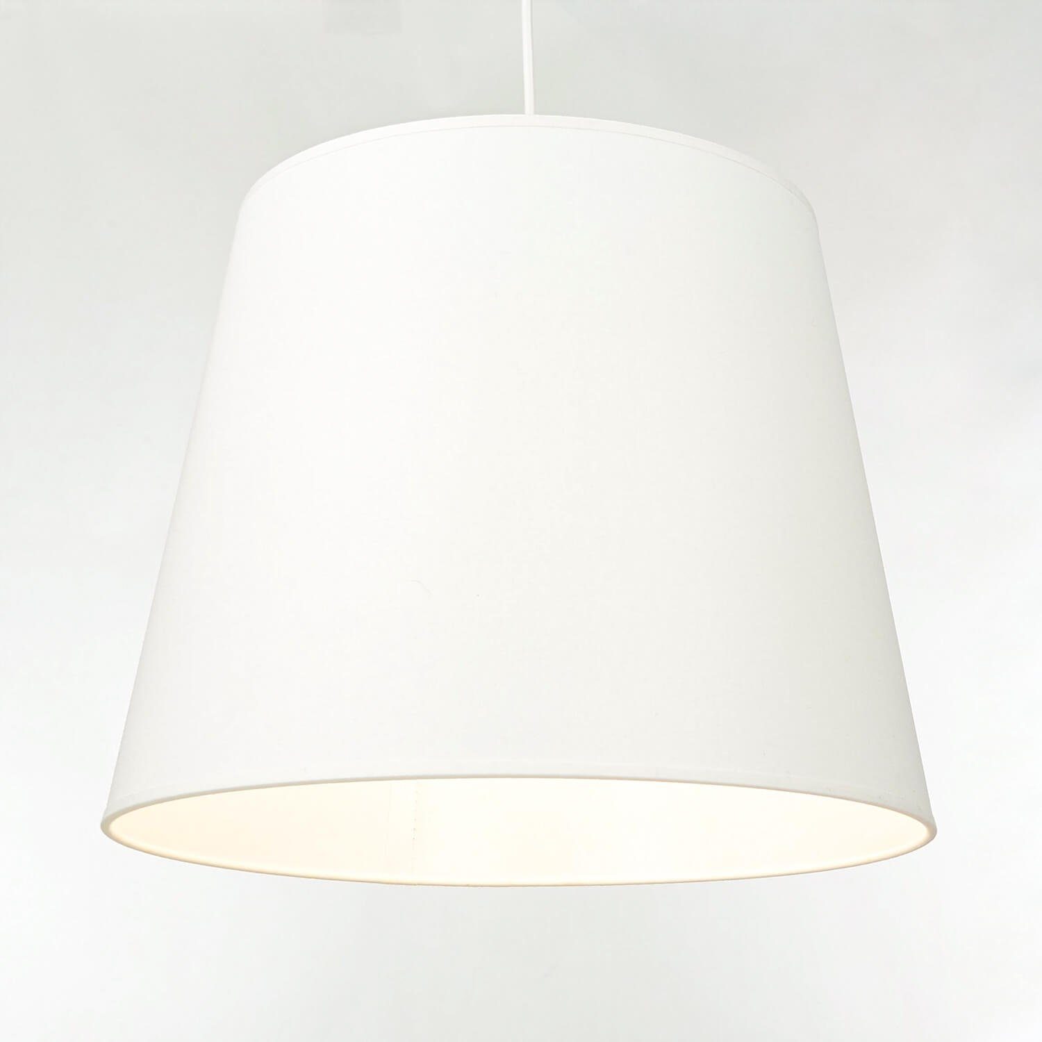 Licht-Erlebnisse Lampenschirm WILLOW, Stoffschirm Ø 30 cm konisch für Hängeleuchte E27 Ecru Weiß