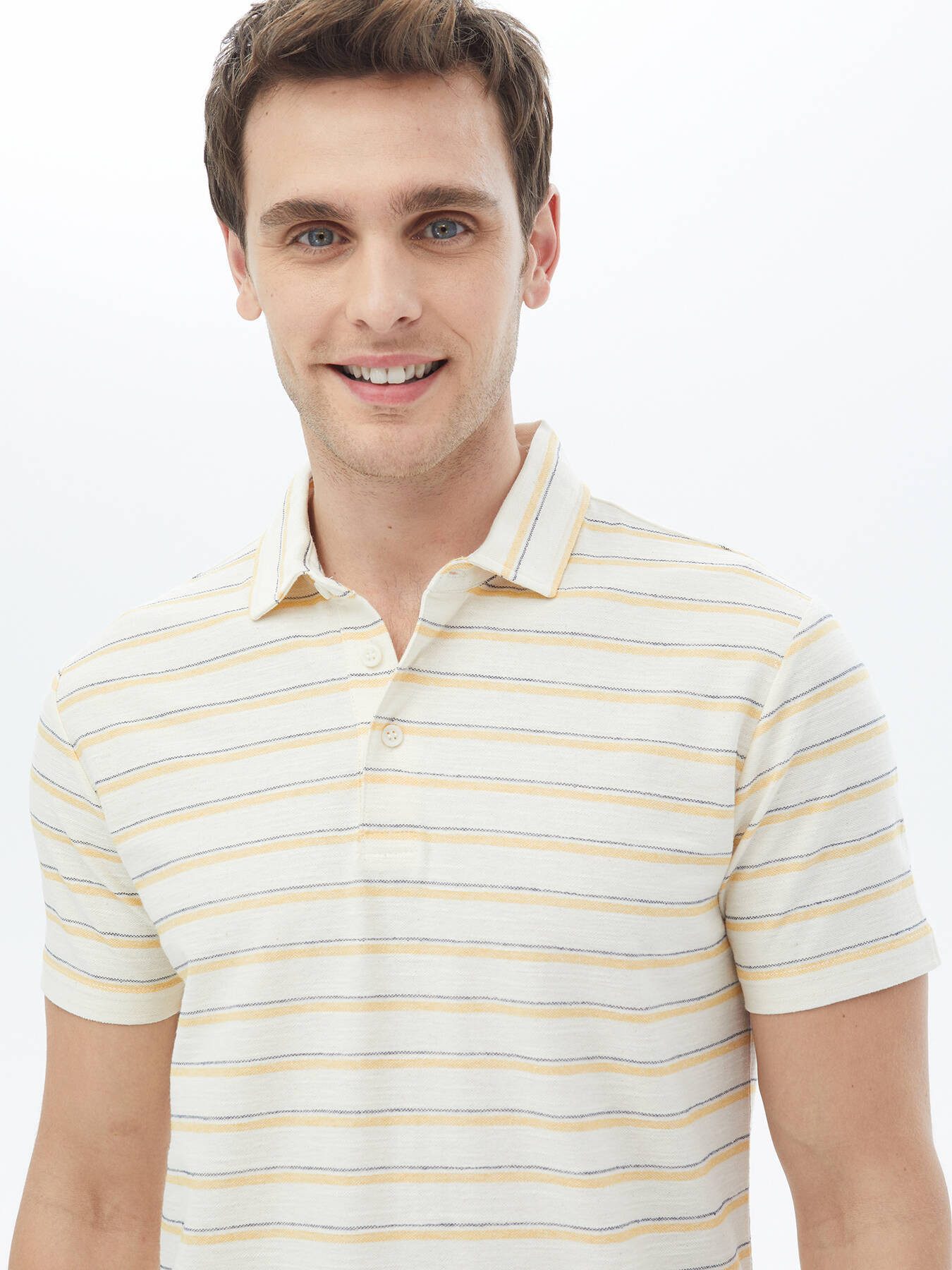 T-Shirt Gestreiftes T-Shirt aus Baumwollmischung mit Polokragen