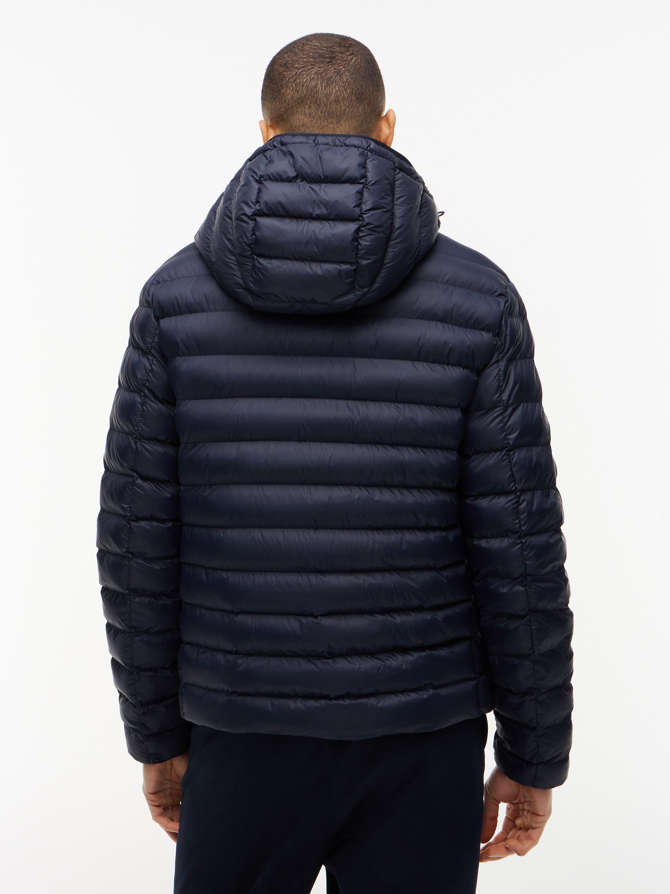 Tommy Hilfiger Steppjacke PACKABLE RECYCLED HOODED sportive Kapuze mit Global Stripe – Bild 3 von 5