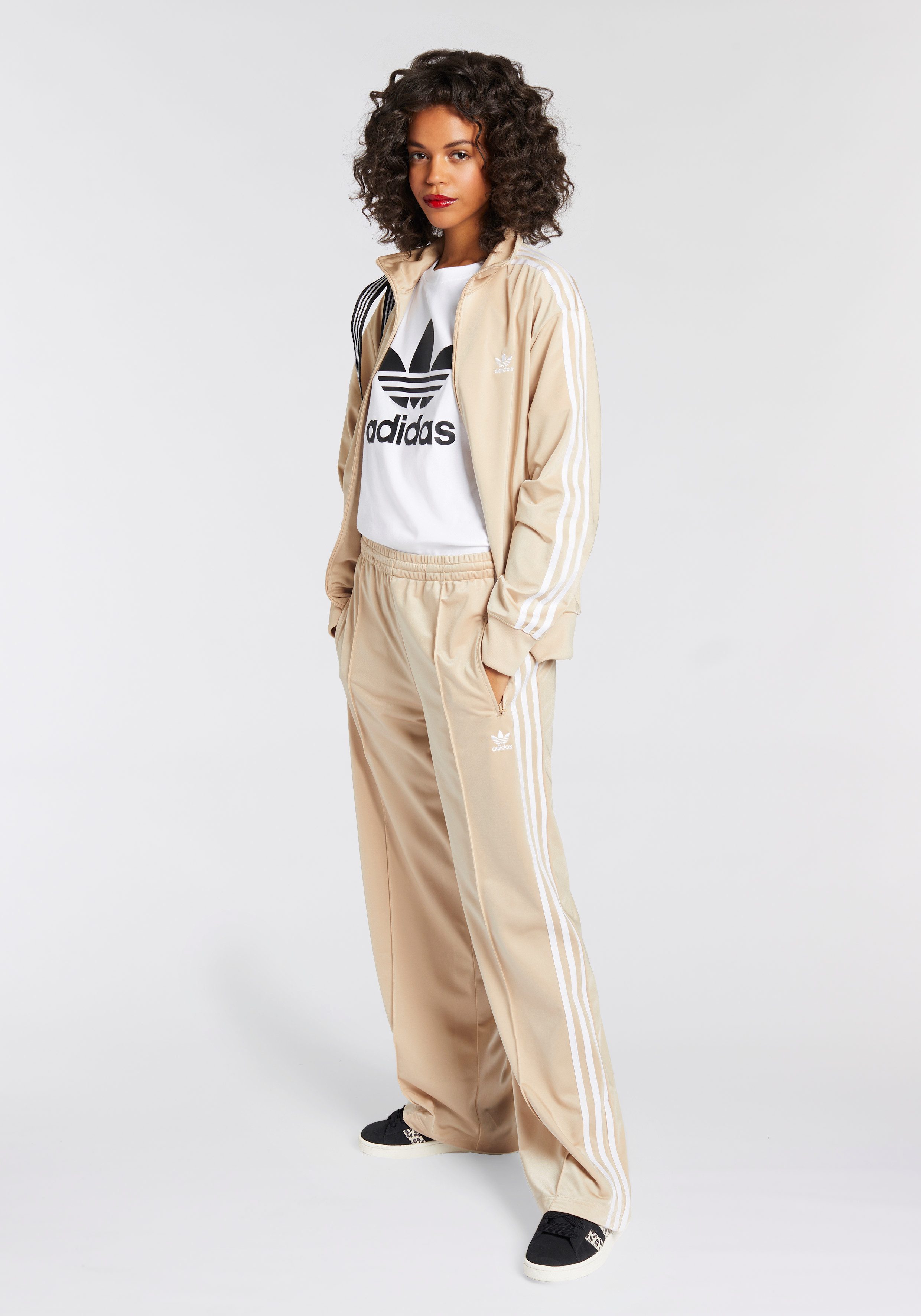 Zum Outfit 3