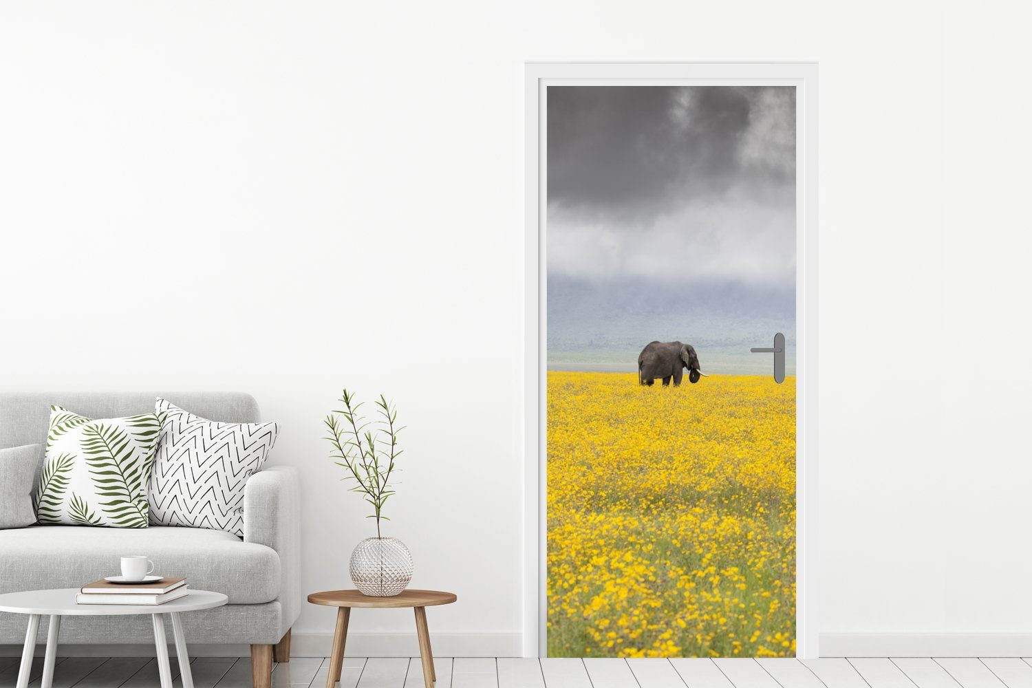 Türtapete Tür, Fototapete St), - Matt, 75x205 MuchoWow (1 cm Türaufkleber, - für - Blumen Tiere, - Elefant bedruckt, Natur Gelb