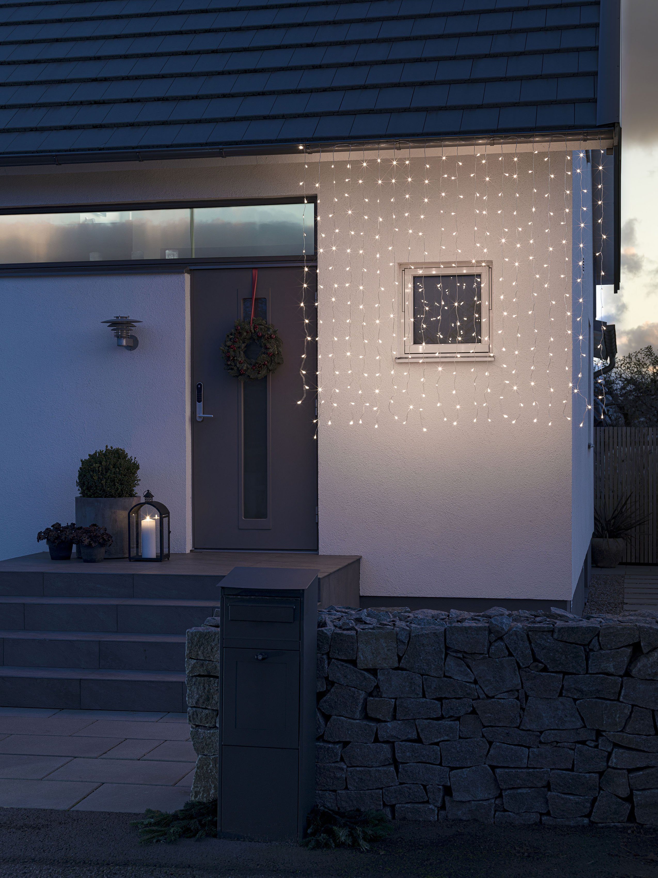 KONSTSMIDE LED-Lichtervorhang Weihnachtsdeko aussen, 320-flammig, LED  Eisregen Lichtervorhang, gefrostet, 320 warm weiße Dioden