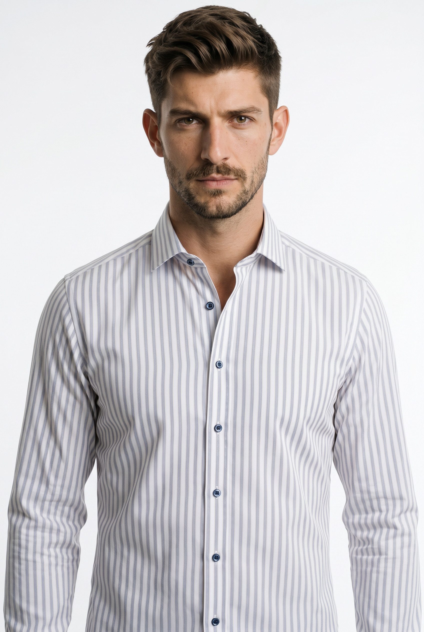 OLYMP Businesshemd Luxor modern fit mit Logostickerei auf der Brusttasche