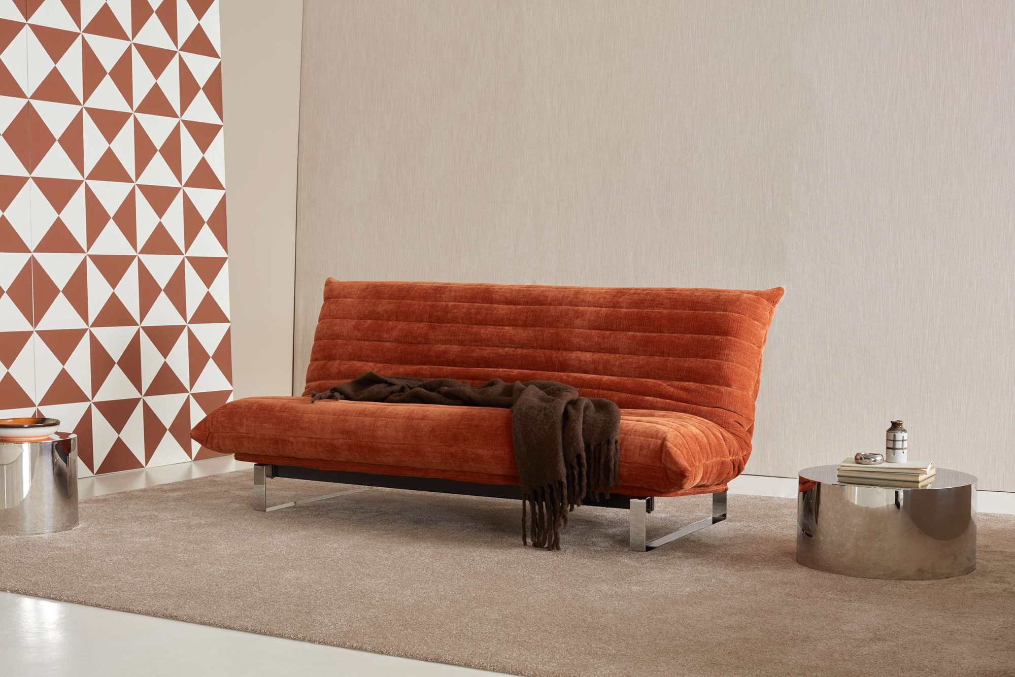 INNOVATION LIVING ™ Loungesofa Minimum Quiltus L-Shaped Schlafsofa mit Daybettfunktion, Vierstufige Kopferhöhung und zwei Rückenpositionen für Komfort