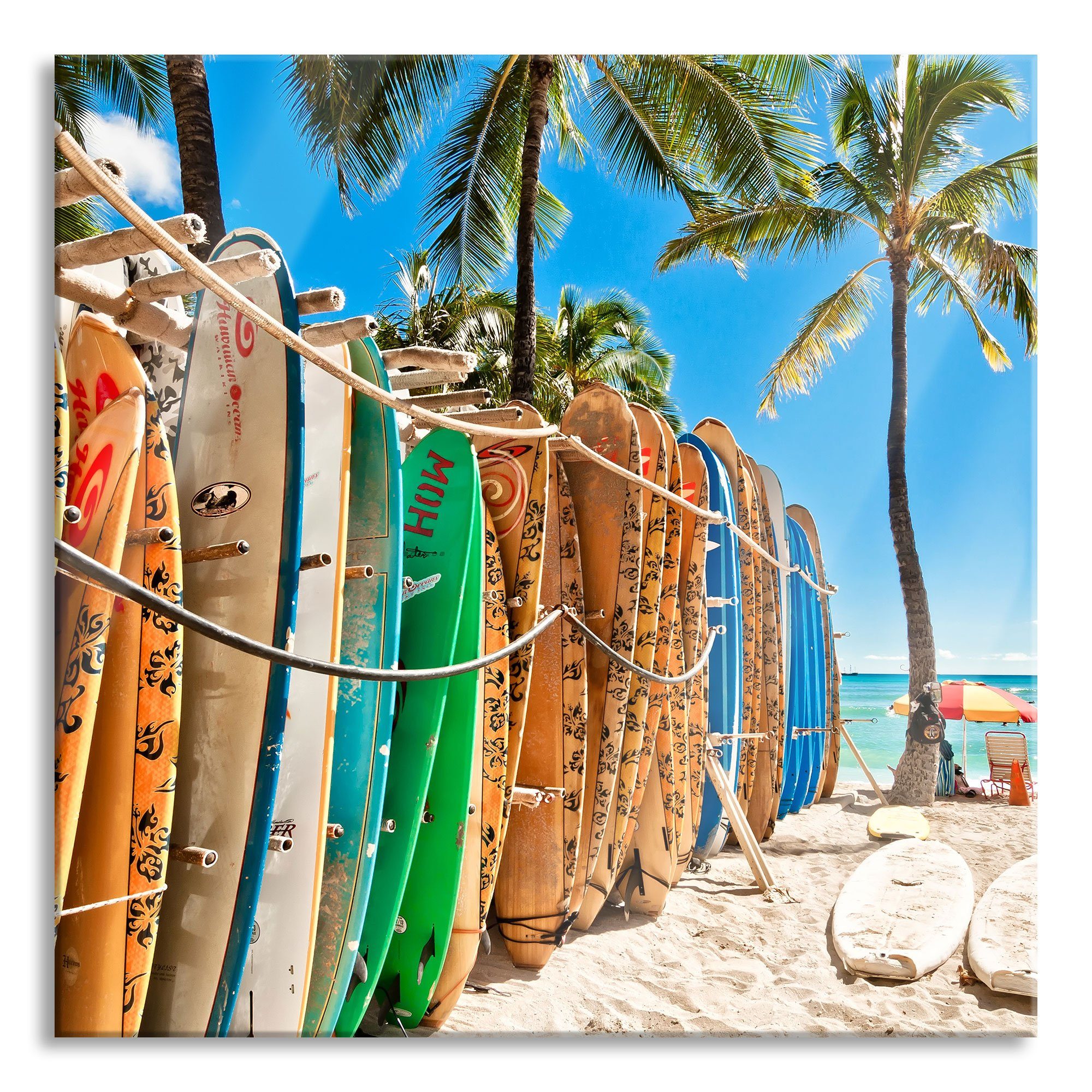 Glasbild Surfboards am Strand