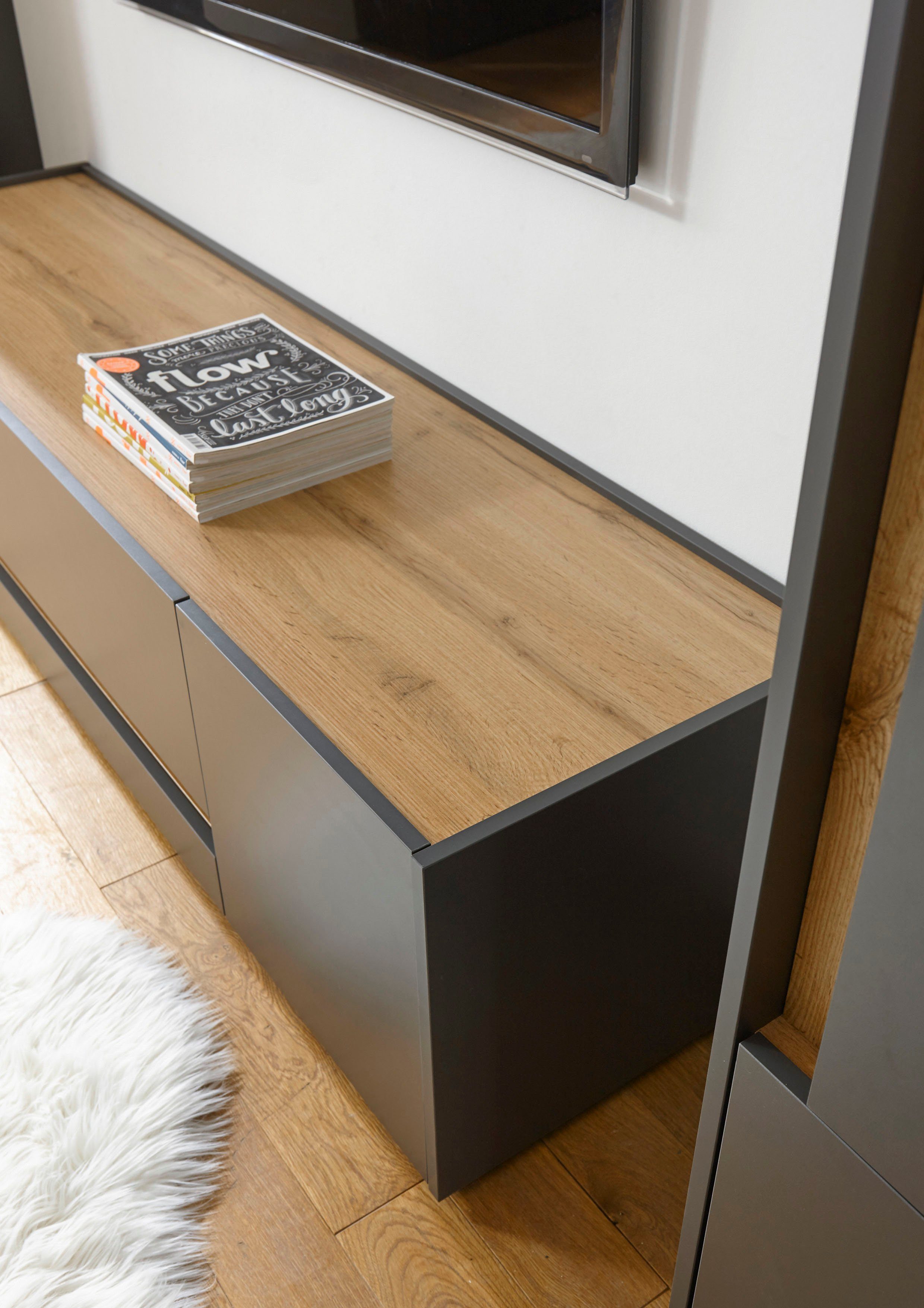 INOSIGN Wohnwand City/Giron, moderne Anbauwand, Komplettset in vielen Farben verfügbar, (Set, 4-St), enthält zwei Vitrinen, ein Lowboard & ein Wandboard