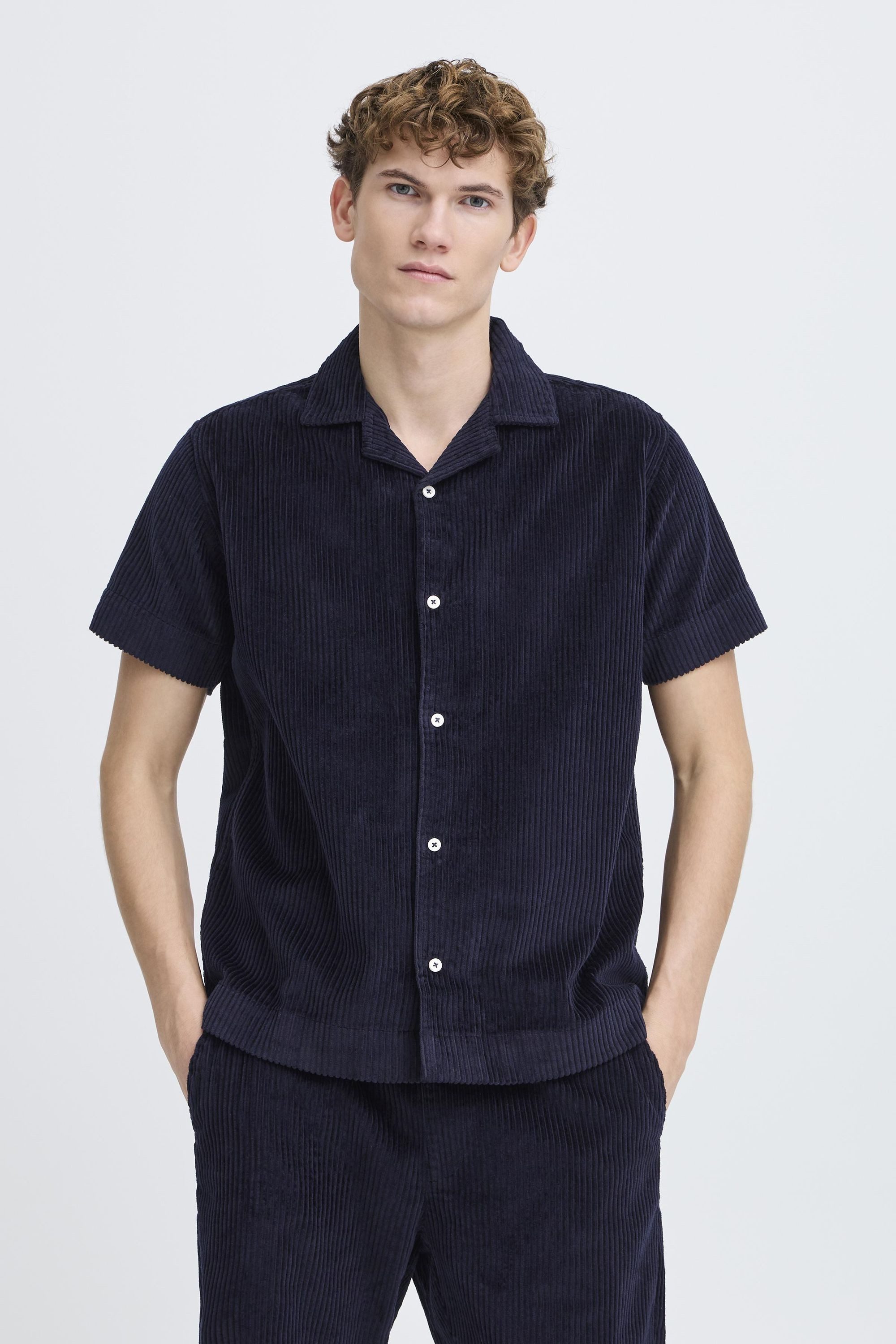 Kronstadt Kurzarmhemd KSSergio Stylisches Kordhemd