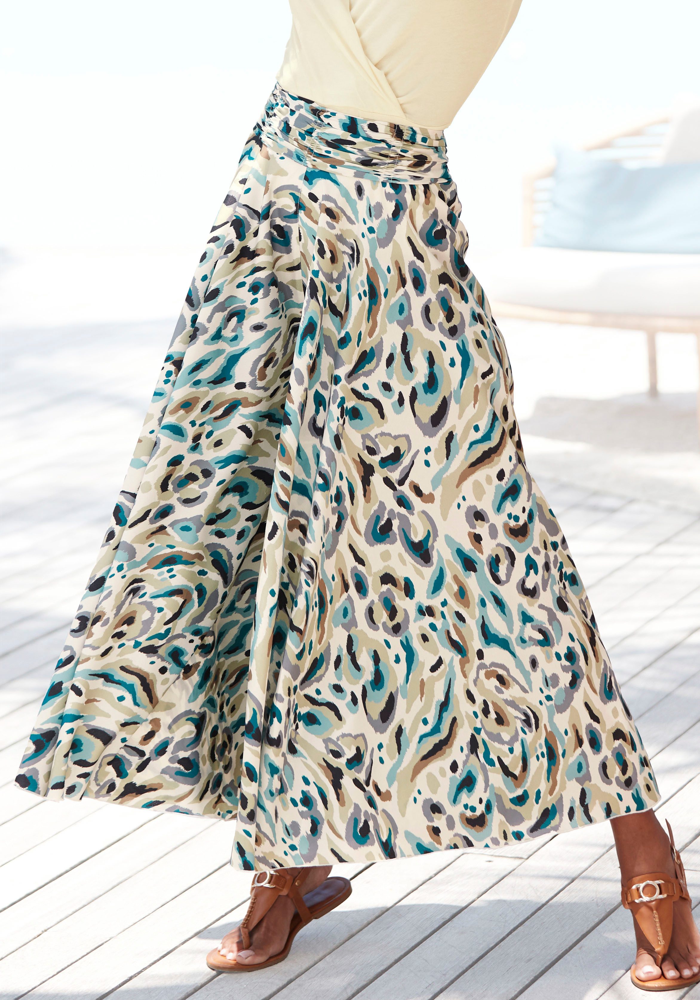 LASCANA Hosenrock mit Alloverdruck, Culotte, extraweites Bein günstig online kaufen