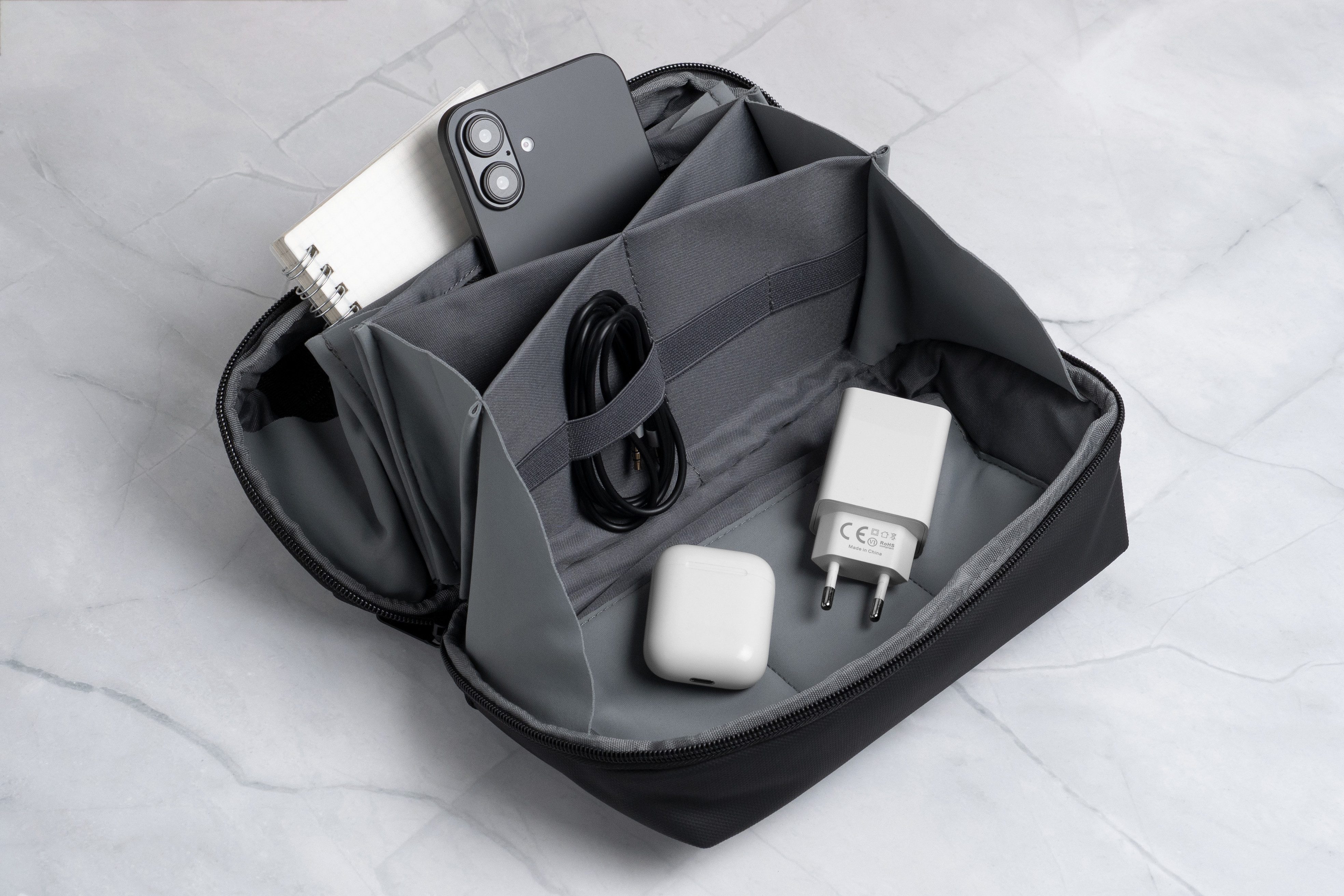 Scapade Taschenorganizer AirCase – Travel Tech Organizer für Kabel & Elektronikzubehör, 9 Fächer
