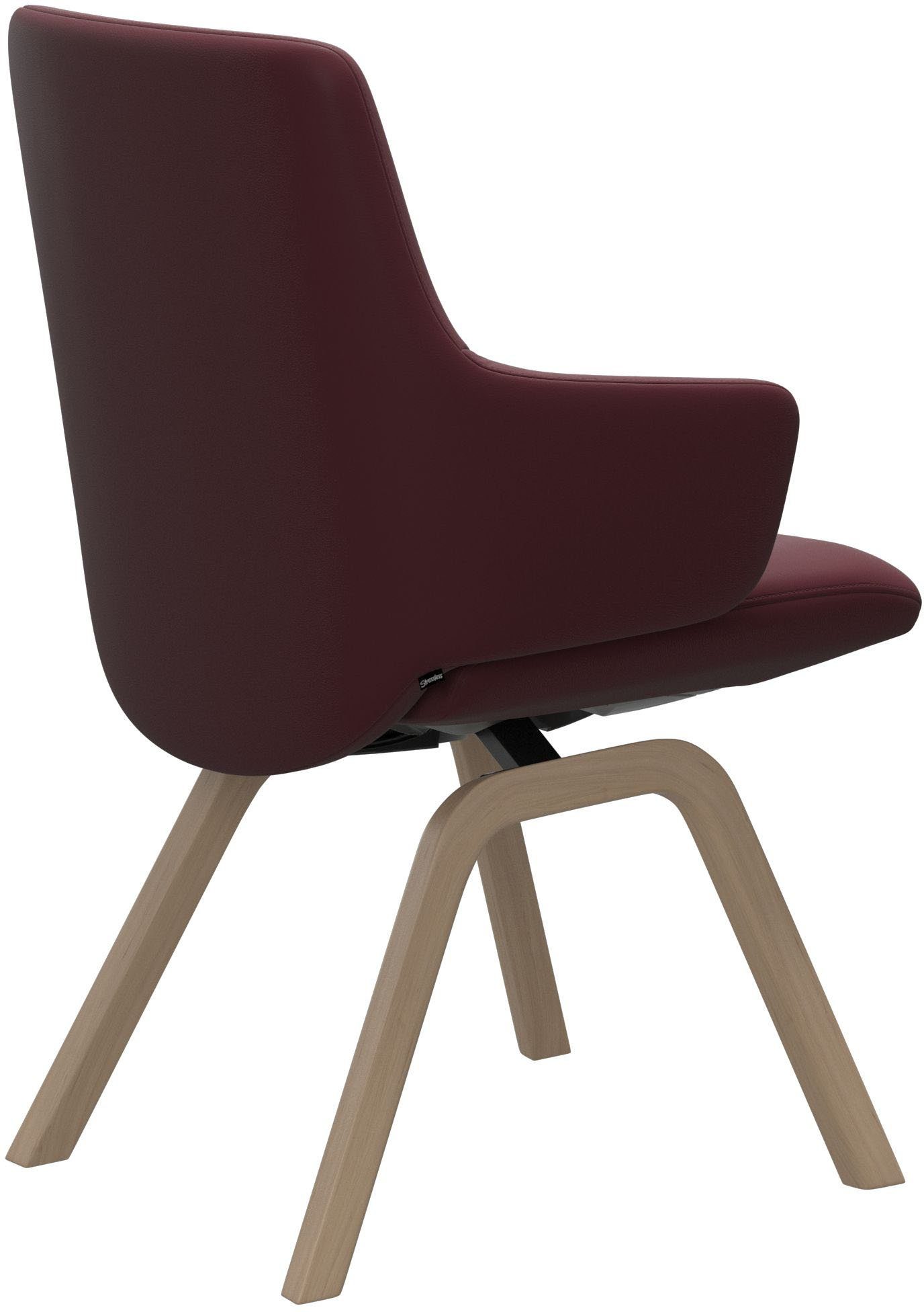 Stressless® Polsterstuhl Laurel, Low Back mit Armlehne, Größe L, mit schräggestellten Beinen in Walnuss