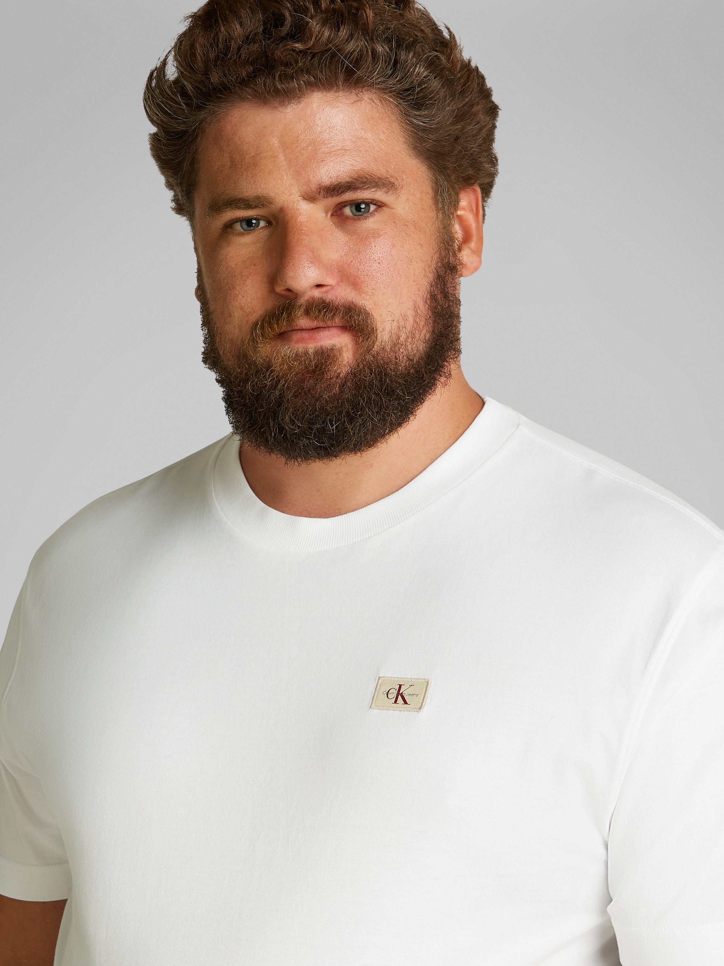 Calvin Klein Jeans Plus T-Shirt PLUS WOVEN LABEL REGULAR TEE in großen Größ günstig online kaufen