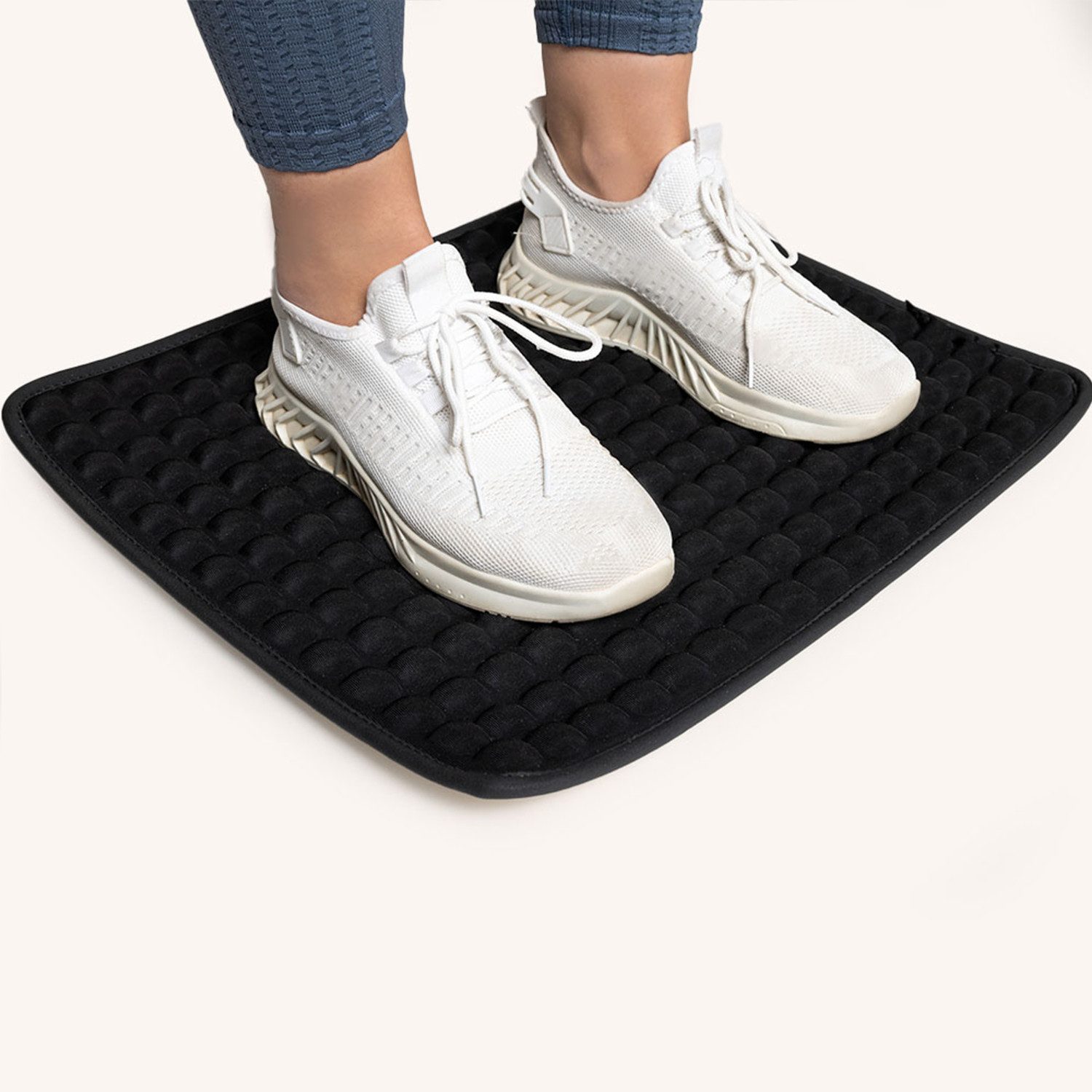 Swedish Posture Fußmassagematte GELUP - Kühlende Stehmatte für maximalen Komfort (1-St), sofort kühlend