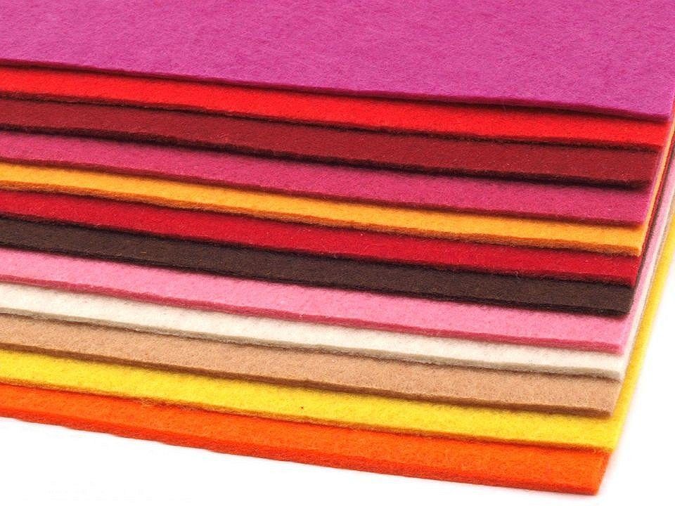 Schnoschi Bastelfilz 12 Filzplatten Bastelfilz Filz Farbmix 2-3 mm dick DIN A4 20x30 cm