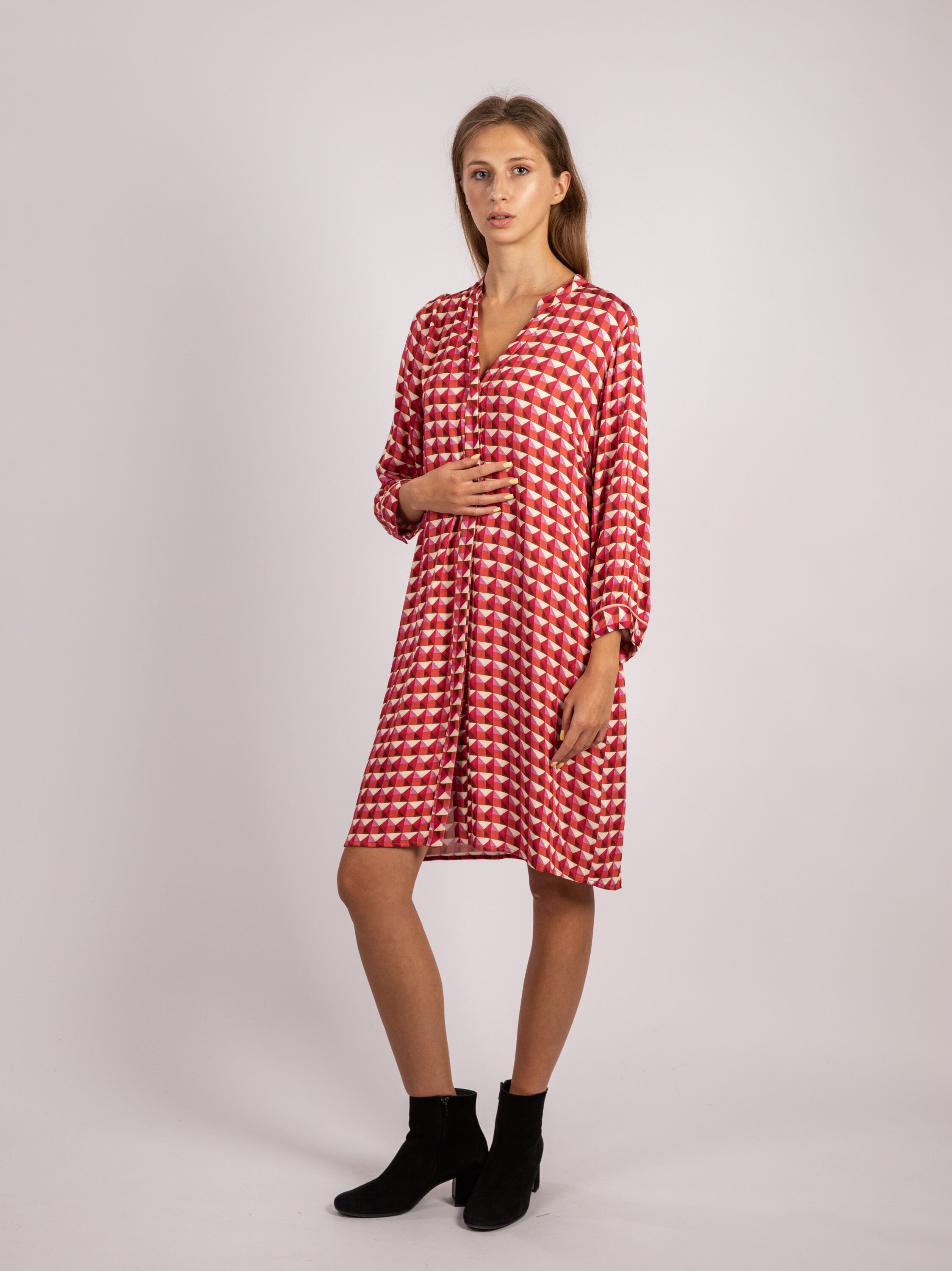 VICCI Germany Strickkleid mit Tunika Ausschnitt